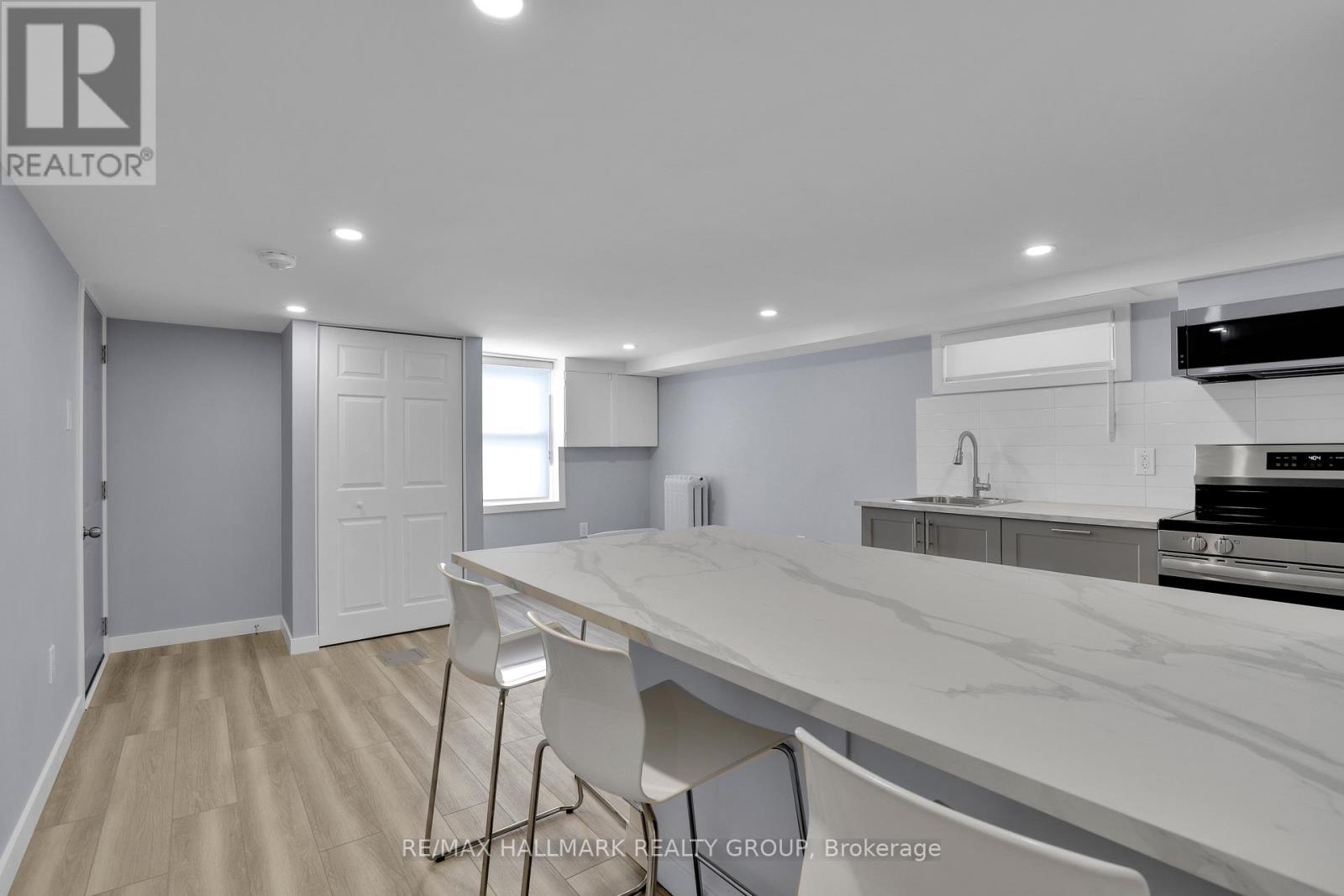 B - 15 Marier Avenue, Ottawa, Ontario  K1L 5S6 - Photo 7 - X13128696
