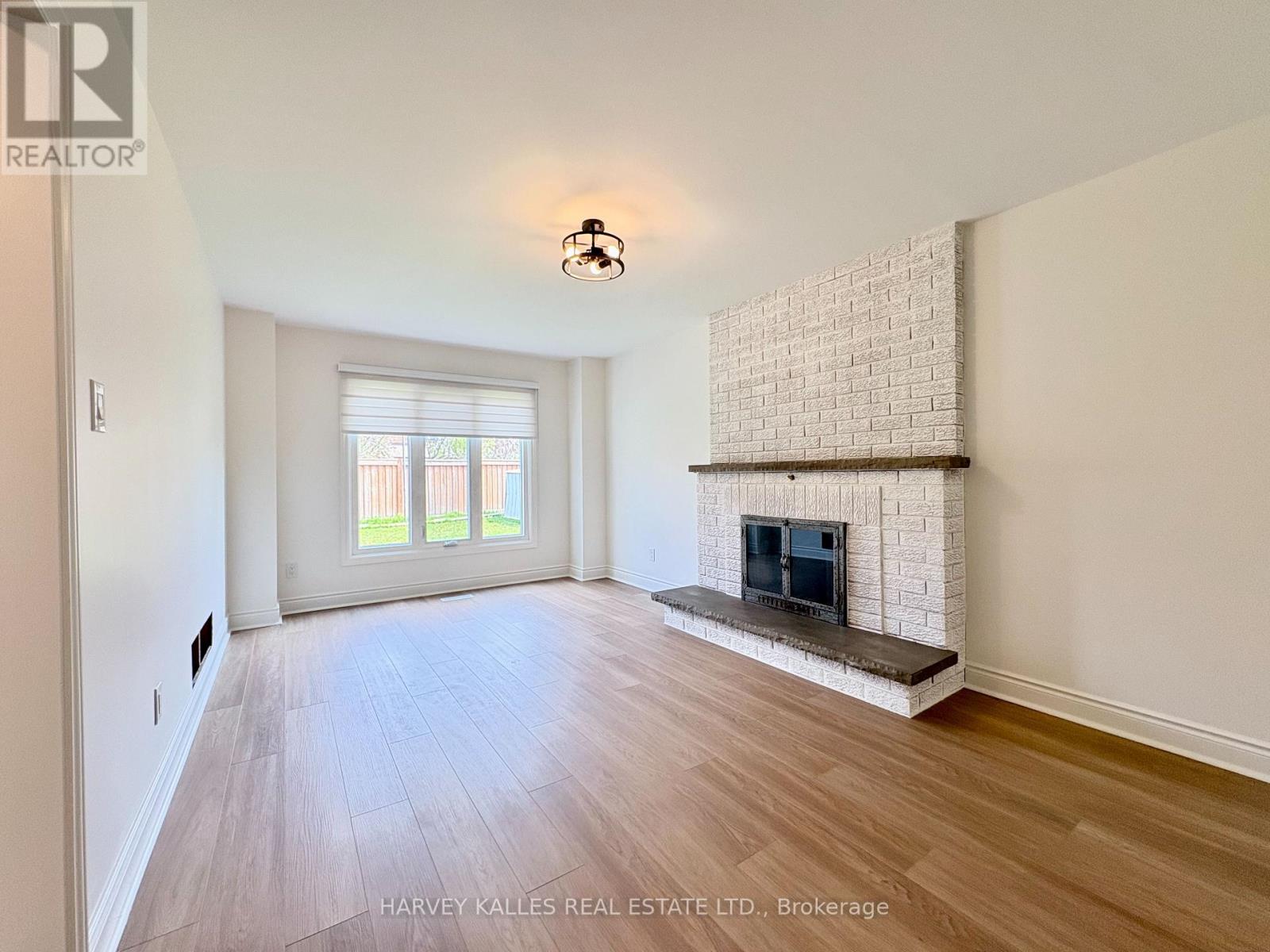 70 Amaretto Court, Vaughan, Ontario  L4L 6N1 - Photo 8 - N13128304