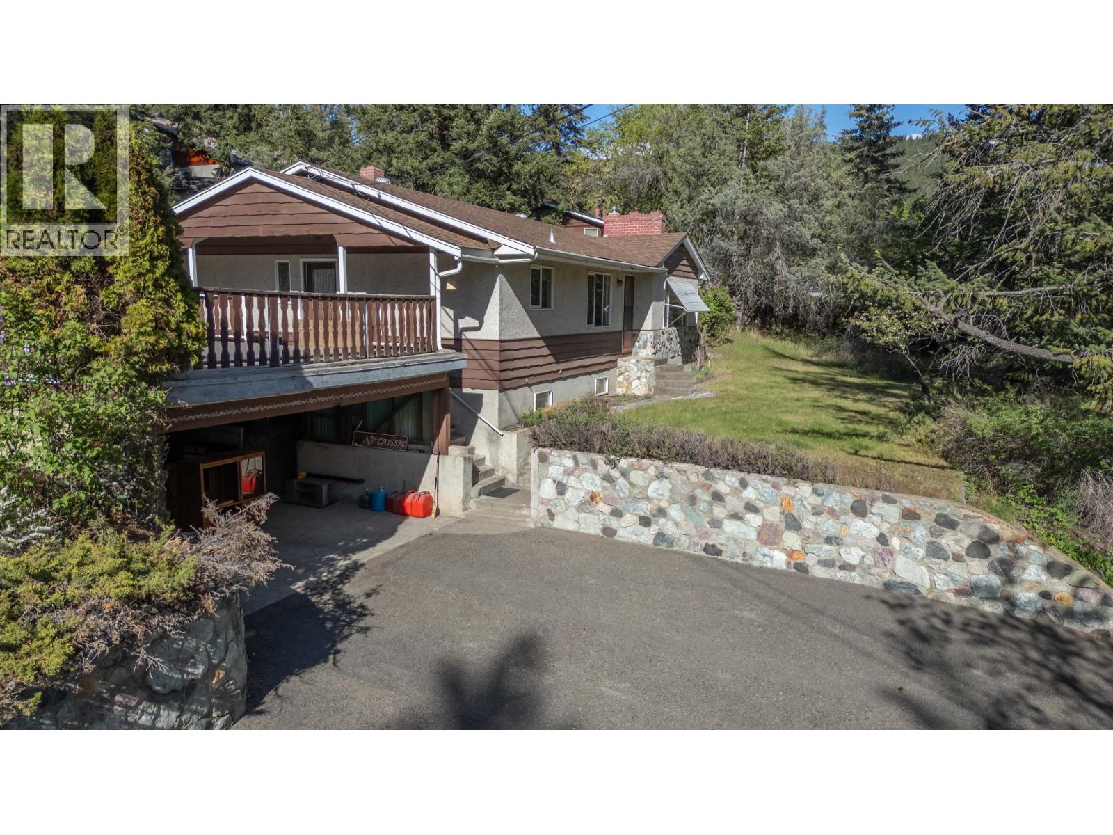 2038 White Road, Williams Lake, British Columbia  V2G 5G9 - Photo 1 - R3123729