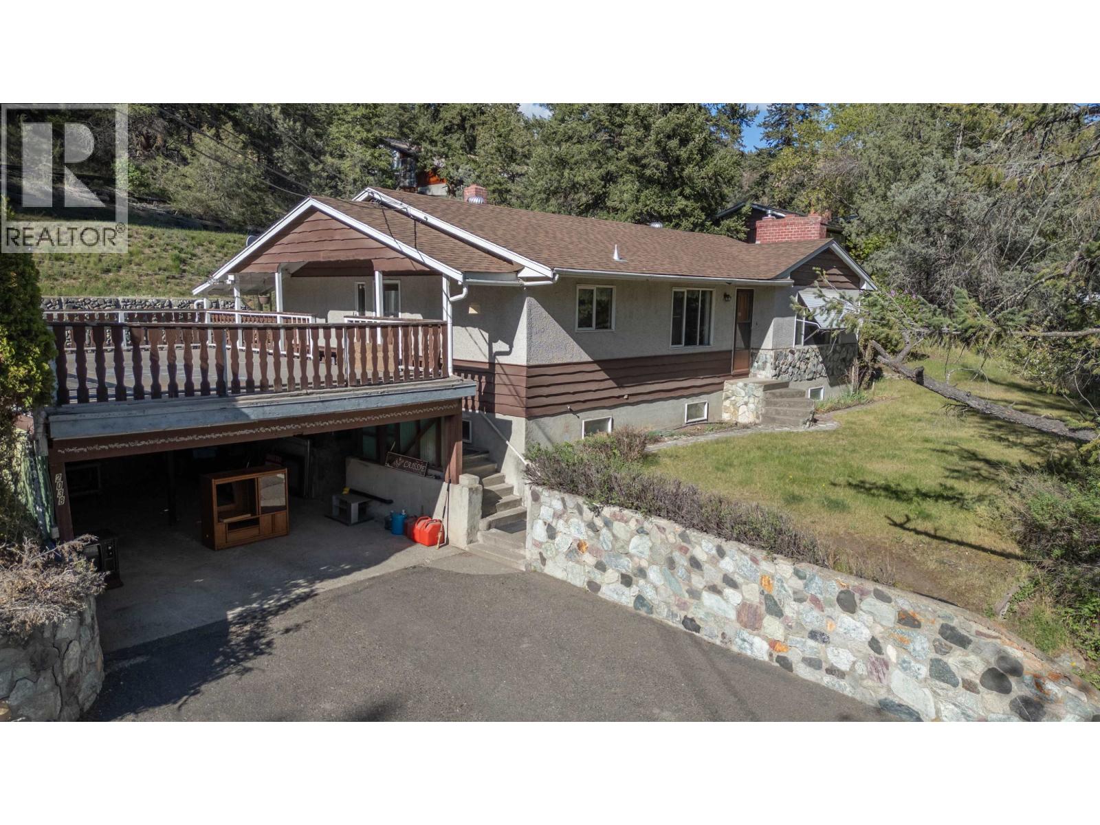 2038 White Road, Williams Lake, British Columbia  V2G 5G9 - Photo 2 - R3123729