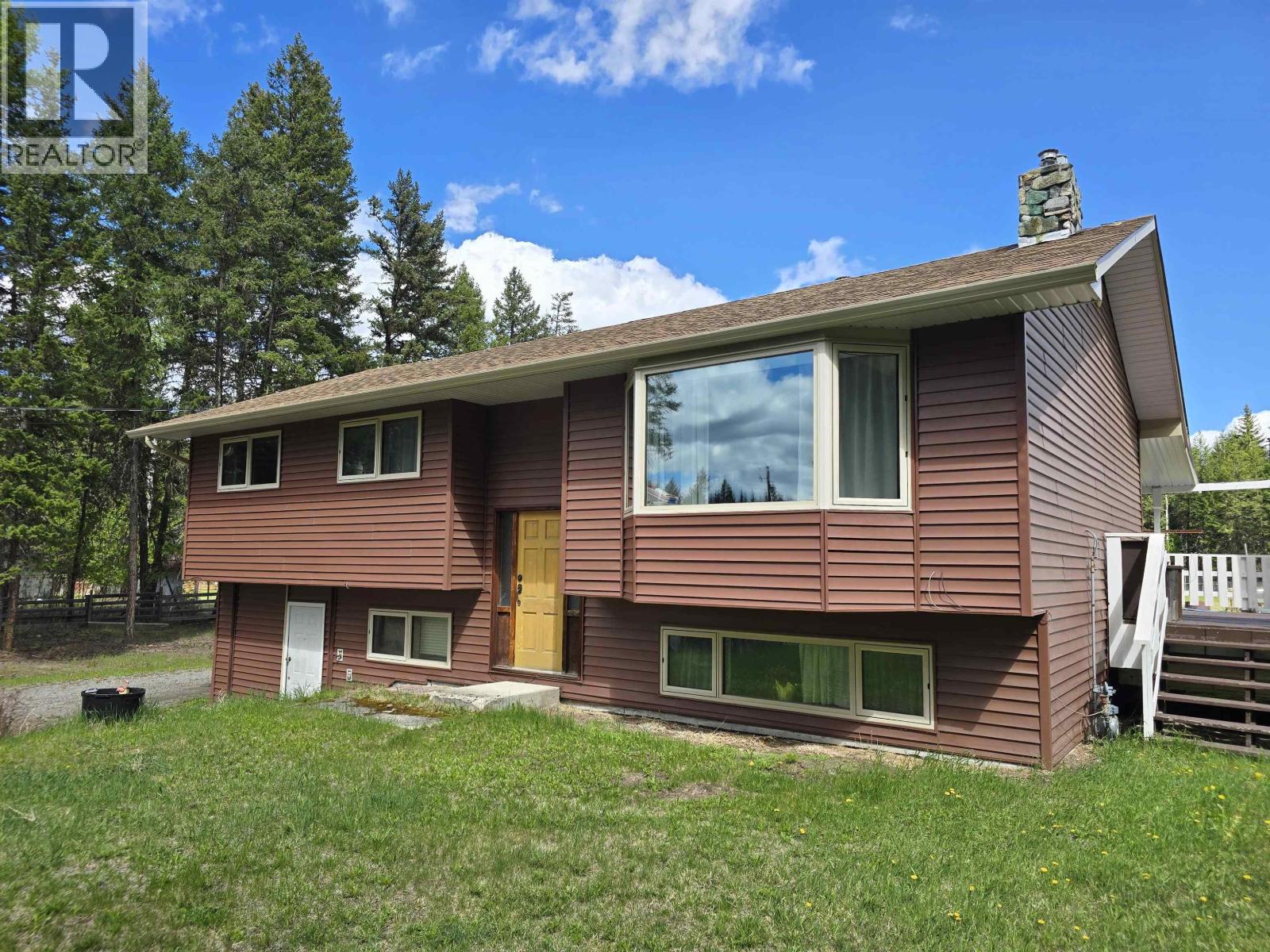 1405 Kallyn Road, Esler / Dog Creek, British Columbia  V2G 4Y1 - Photo 4 - R3123737