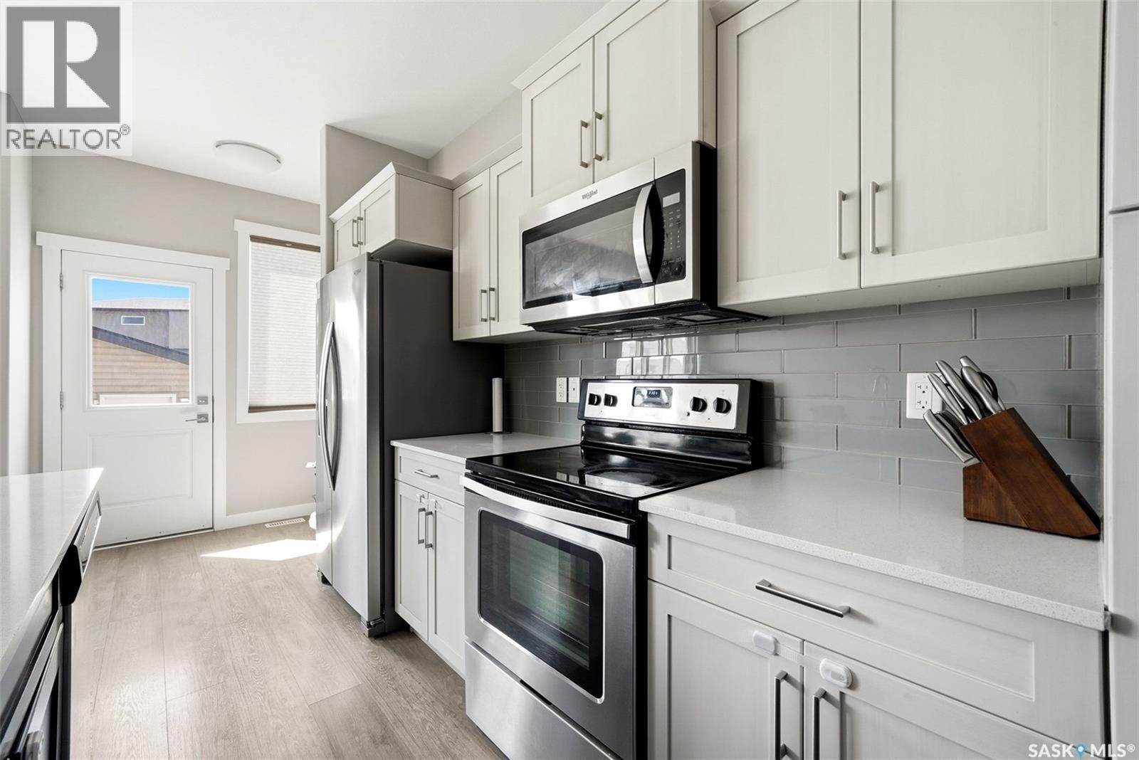 4217 E Keller Avenue, Regina, Saskatchewan  S4V 3P8 - Photo 13 - SK036010