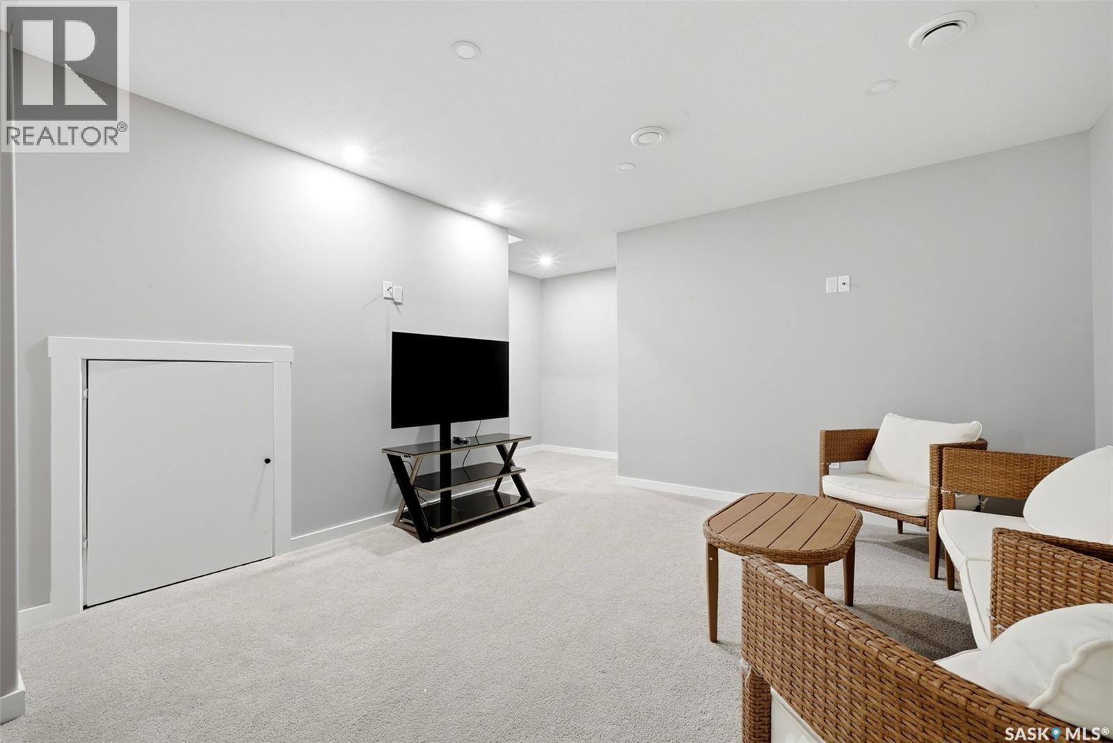 4217 E Keller Avenue, Regina, Saskatchewan  S4V 3P8 - Photo 27 - SK036010