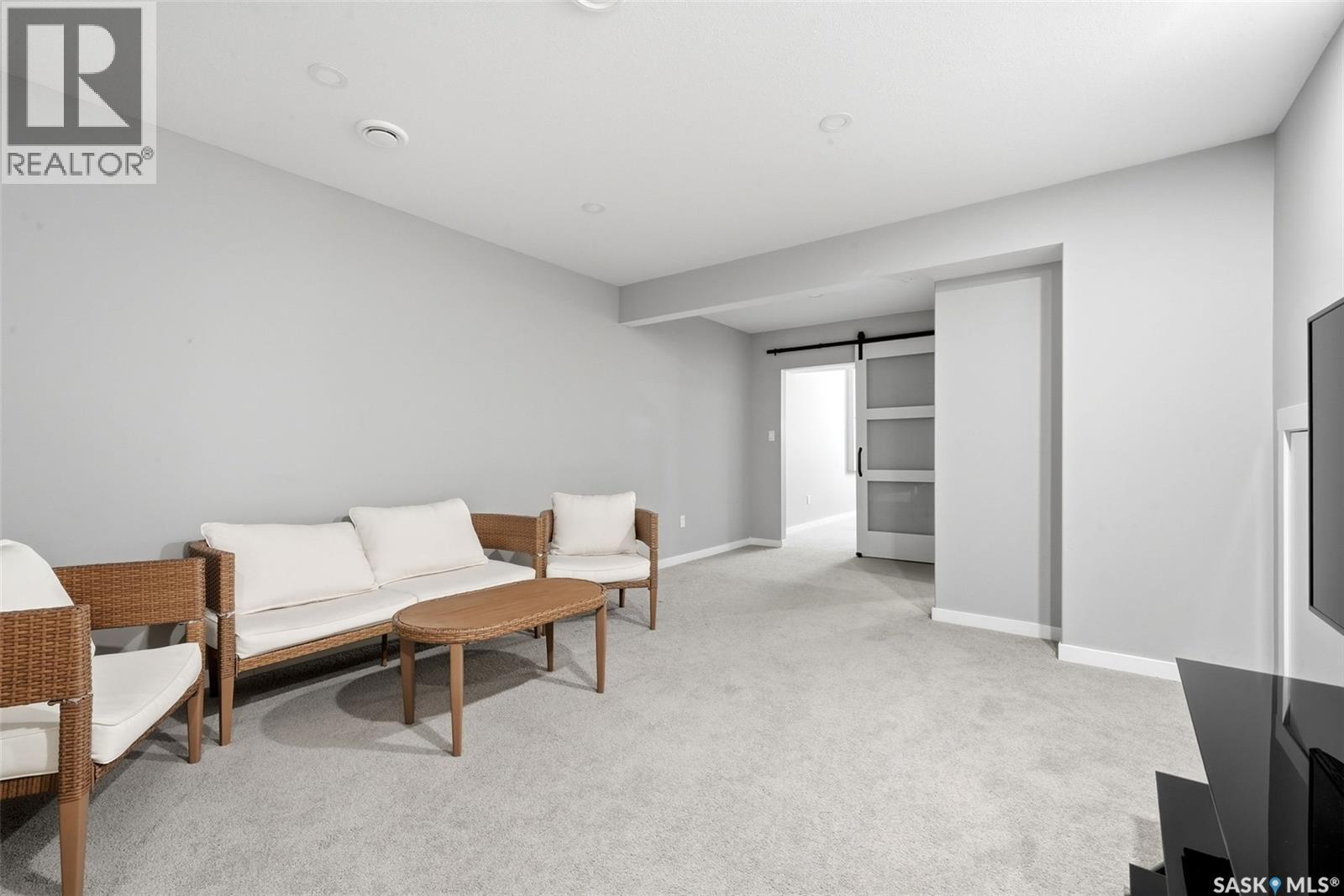 4217 E Keller Avenue, Regina, Saskatchewan  S4V 3P8 - Photo 28 - SK036010