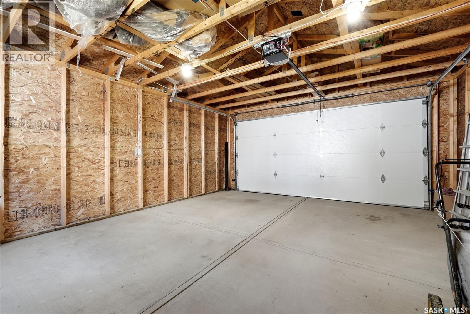 4217 E Keller Avenue, Regina, Saskatchewan  S4V 3P8 - Photo 35 - SK036010