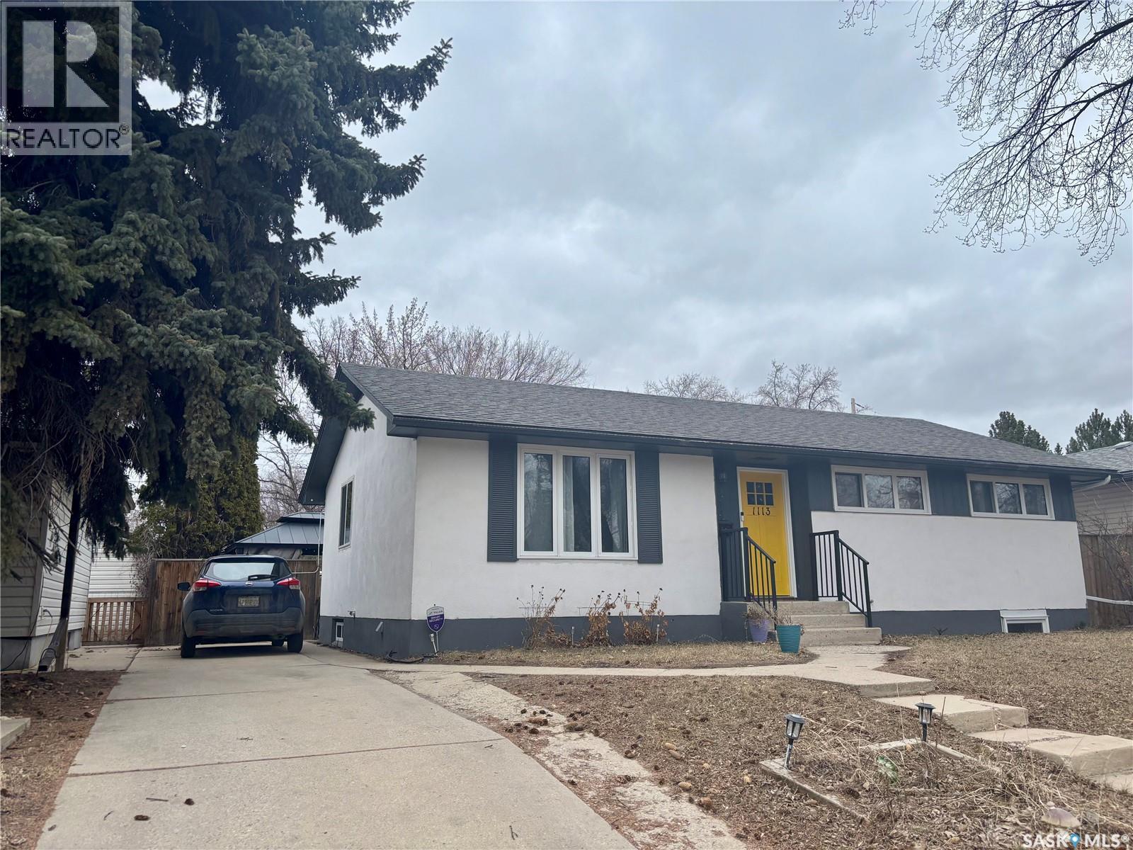 1113 Wilson Crescent, Saskatoon, Saskatchewan  S7J 2M7 - Photo 1 - SK036006
