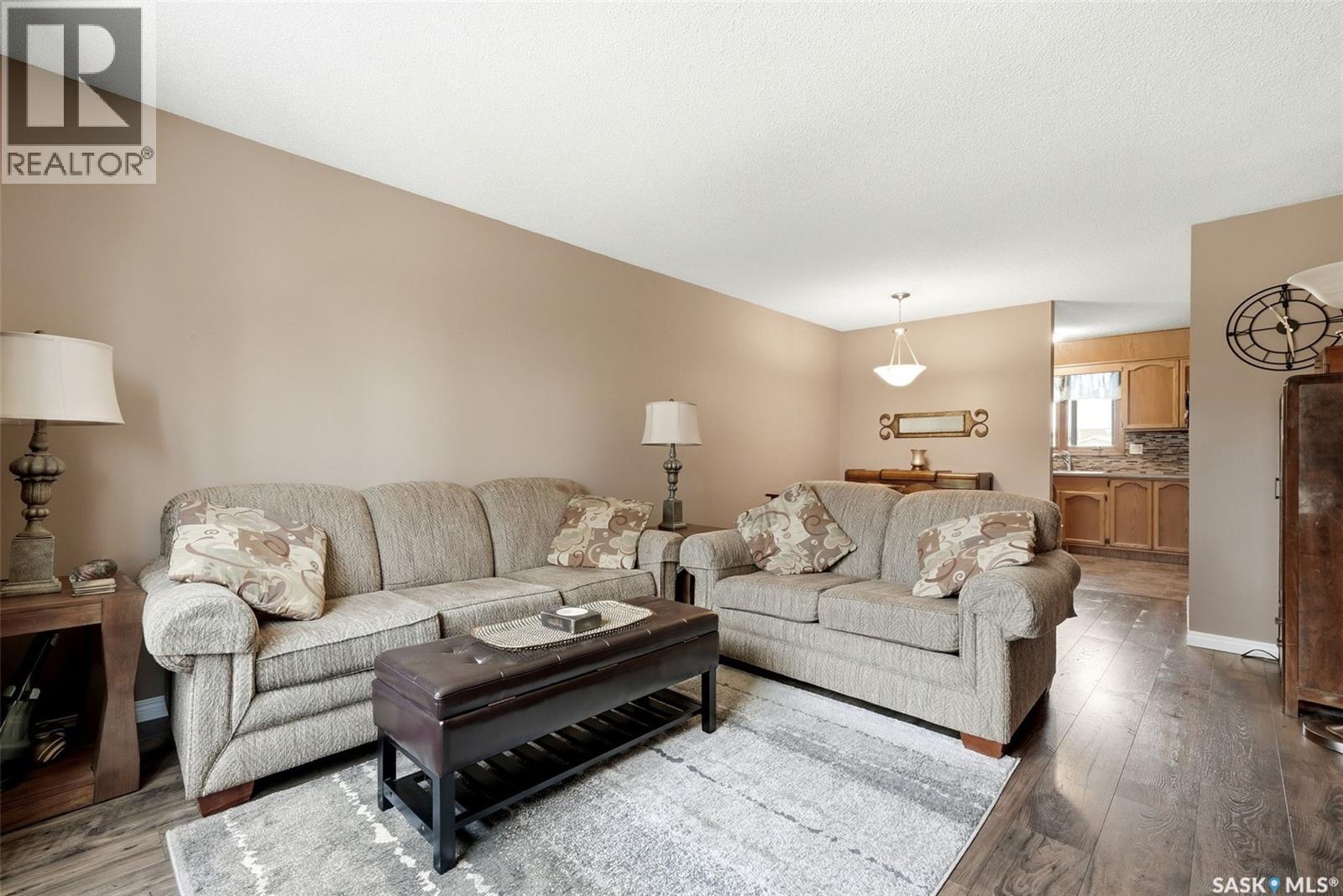 41 Spruceview Road, Regina, Saskatchewan  S4R 0E1 - Photo 7 - SK036005