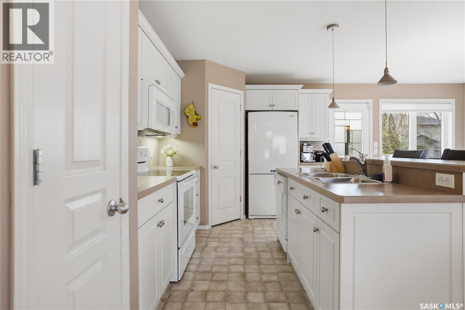 1642 Wingert Drive, Regina, Saskatchewan  S4X 4P9 - Photo 11 - SK035991