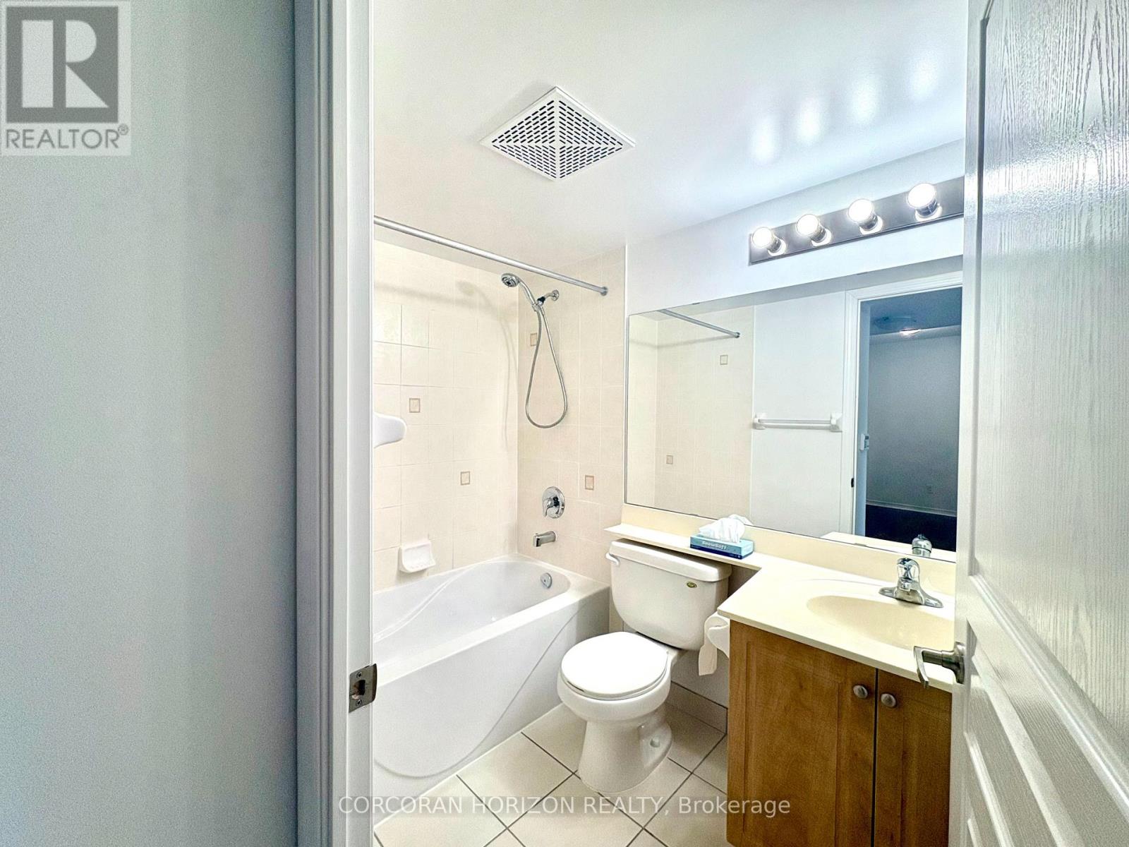 216 - 503 Beecroft Road, Toronto, Ontario  M2N 0A2 - Photo 13 - C13126904