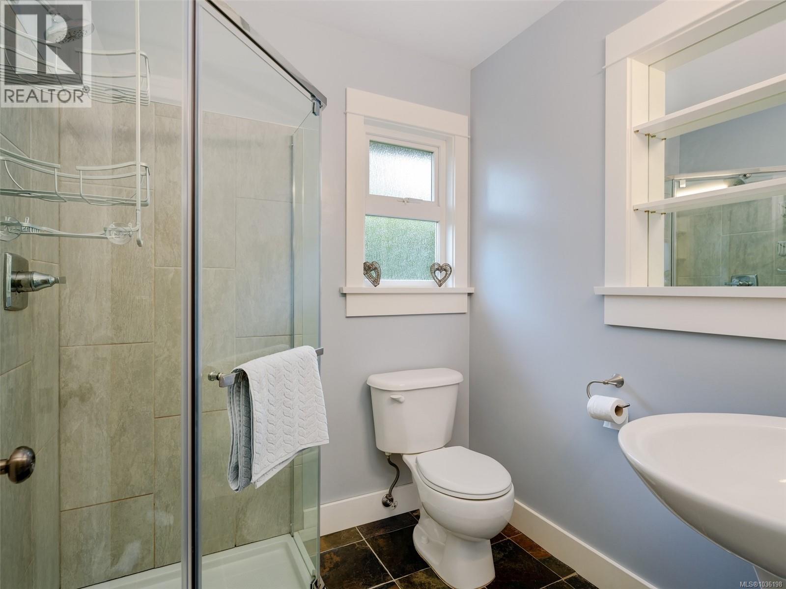 5148 Santa Clara Ave, Saanich, British Columbia  V8Y 1W4 - Photo 15 - 1036198