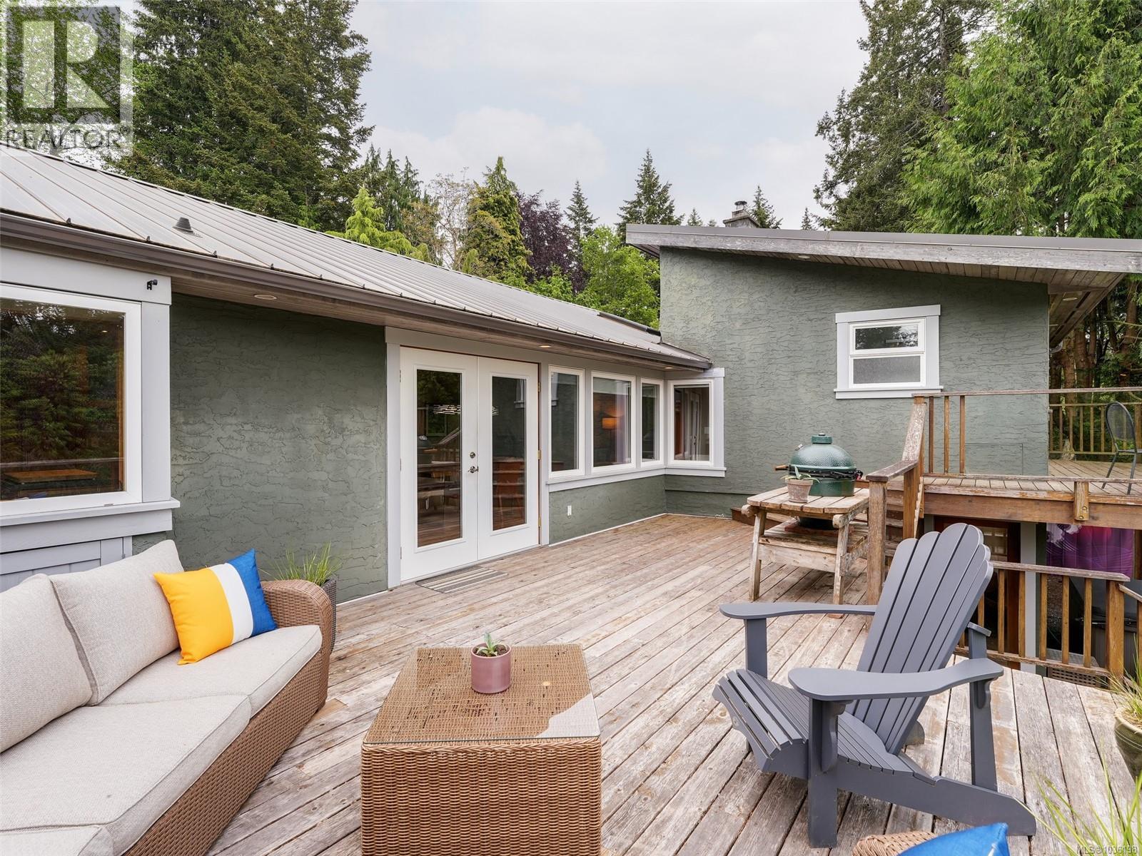 5148 Santa Clara Ave, Saanich, British Columbia  V8Y 1W4 - Photo 27 - 1036198