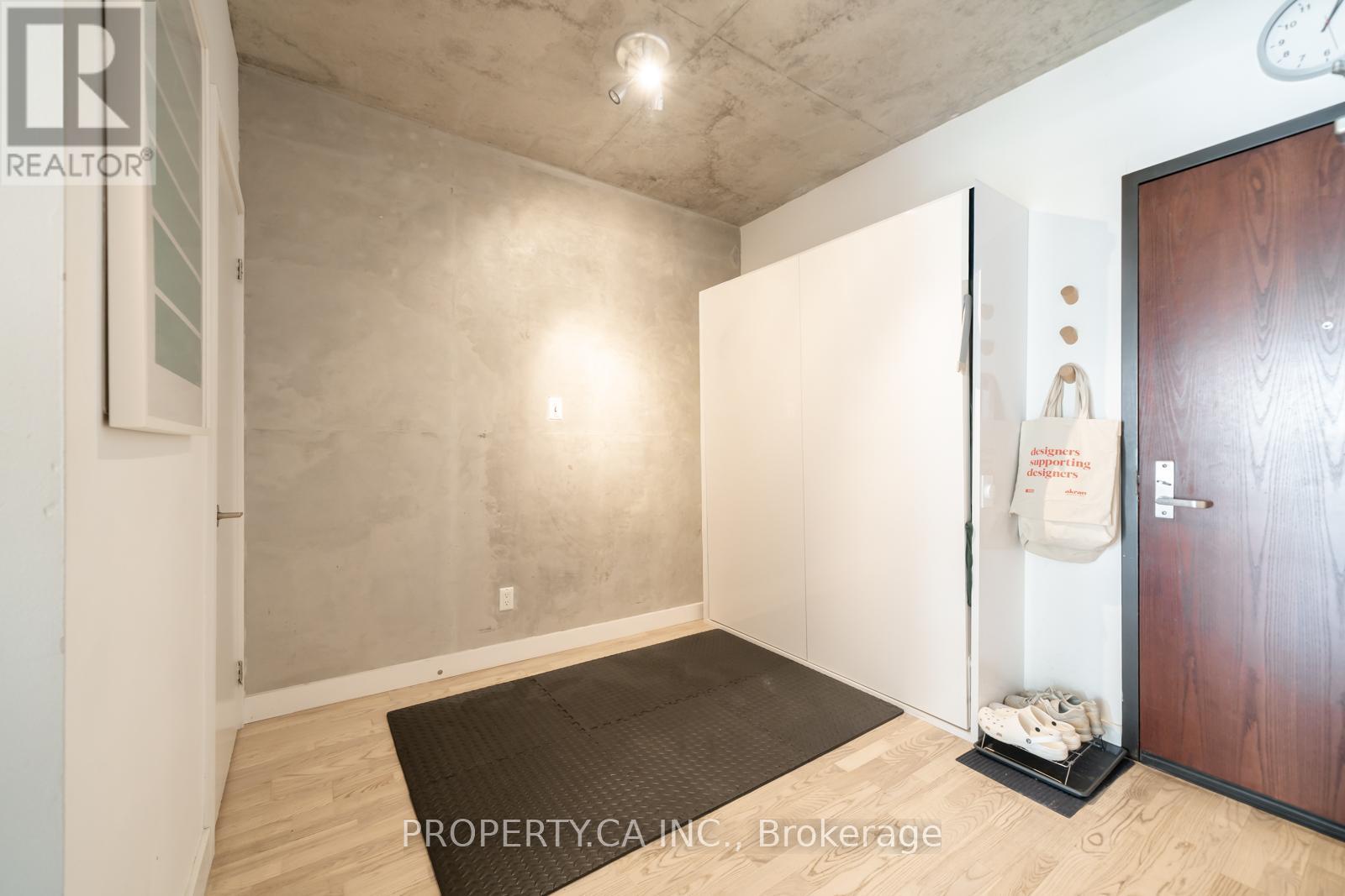 403 - 25 Oxley Street, Toronto, Ontario  M5V 2K2 - Photo 9 - C13128600