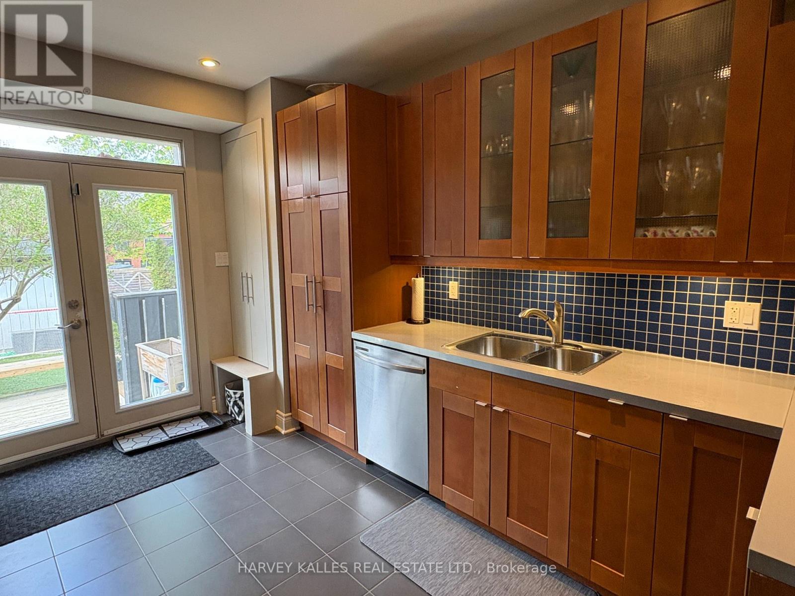 288 Roselawn Avenue, Toronto, Ontario  M4R 1G1 - Photo 4 - C13128846