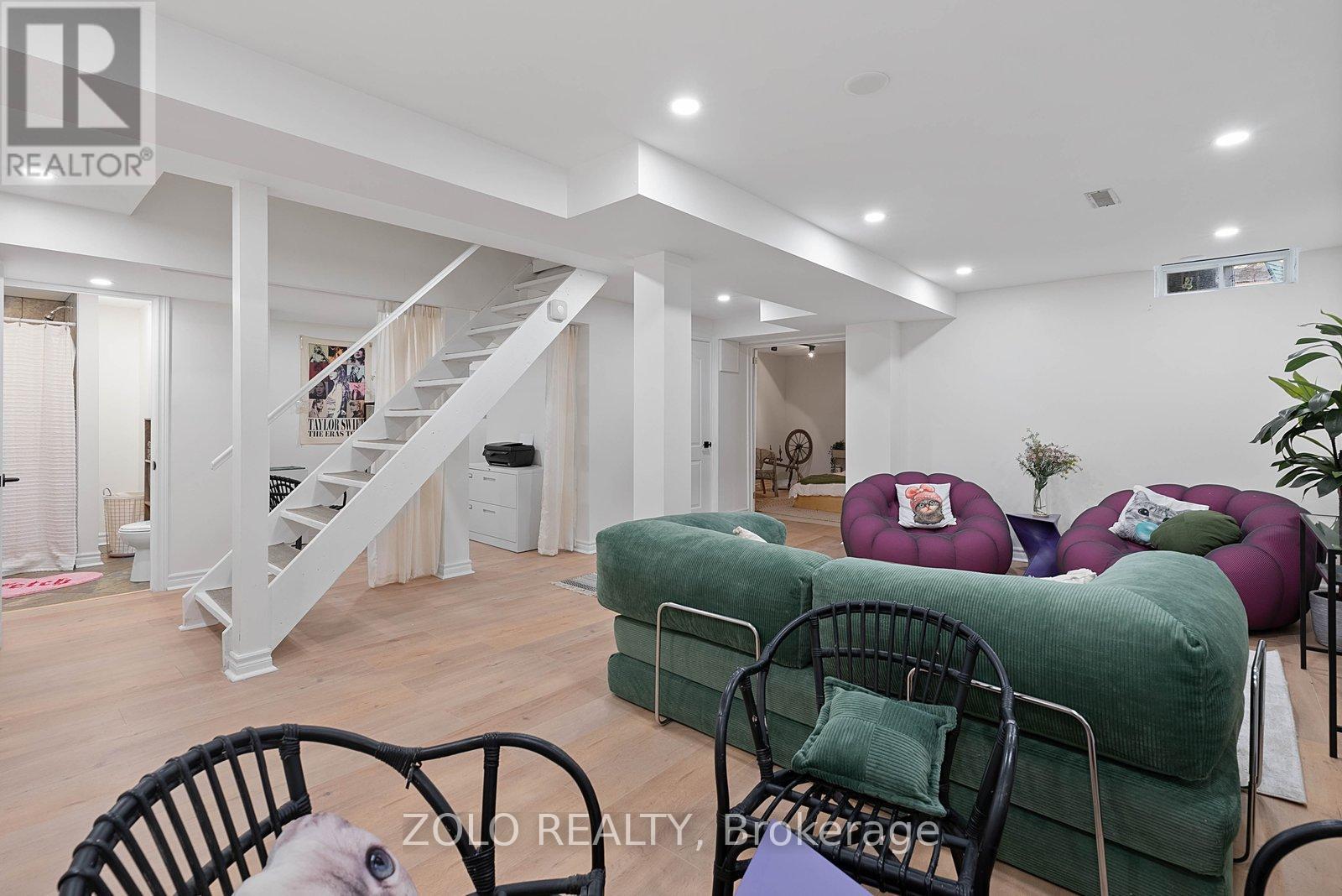 10 Coles Avenue, Ajax, Ontario  L1T 3G7 - Photo 22 - E13128672
