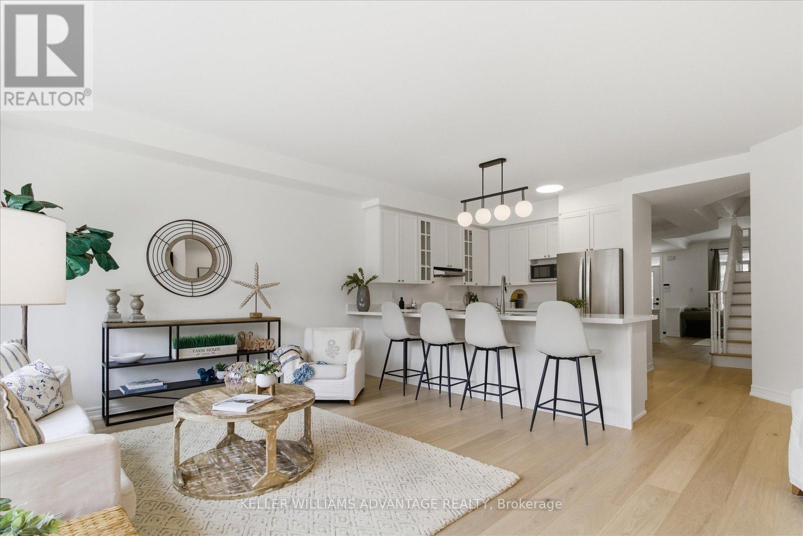 95 Sarah Ashbridge Avenue, Toronto, Ontario  M4L 3Y1 - Photo 13 - E13128732
