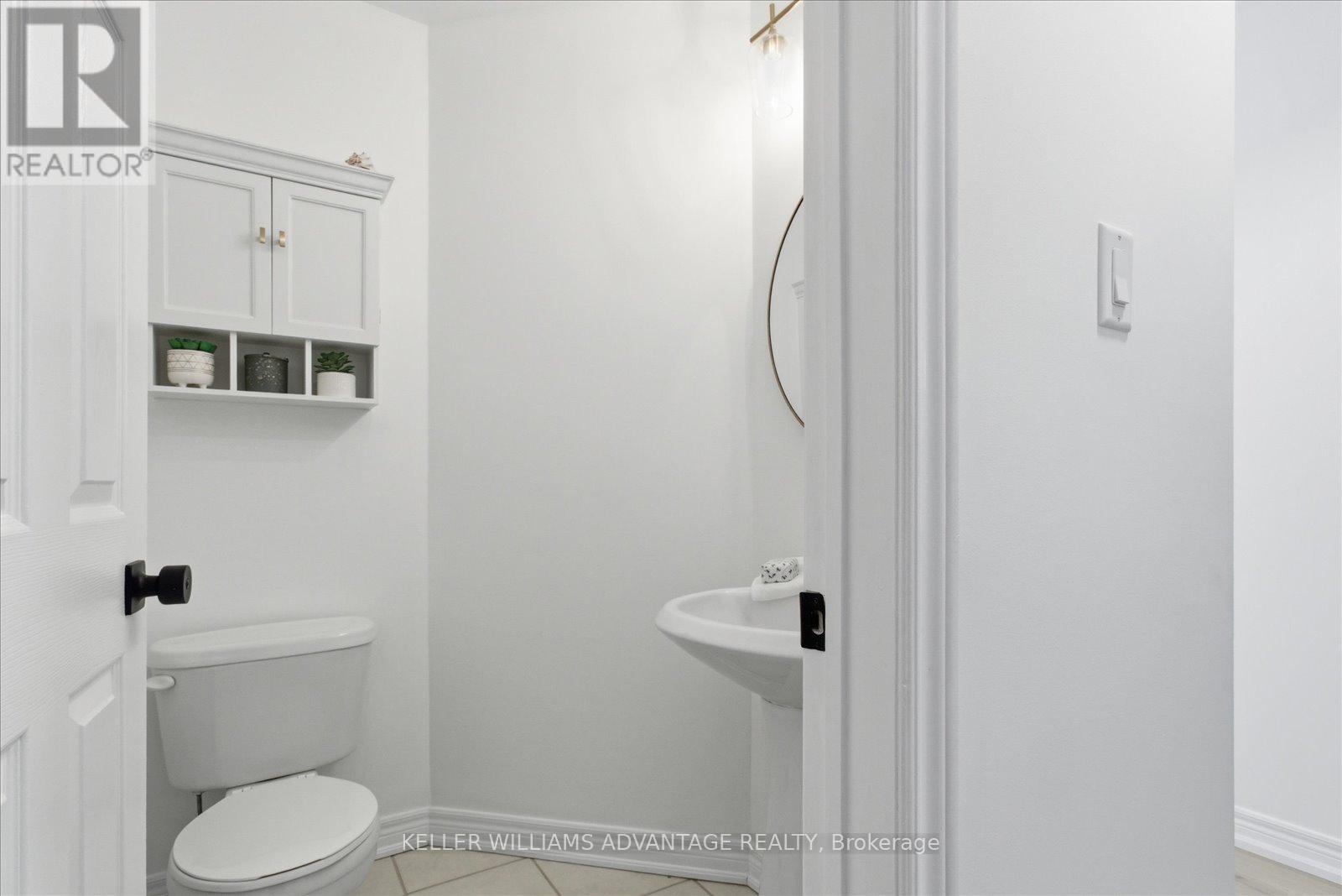 95 Sarah Ashbridge Avenue, Toronto, Ontario  M4L 3Y1 - Photo 17 - E13128732