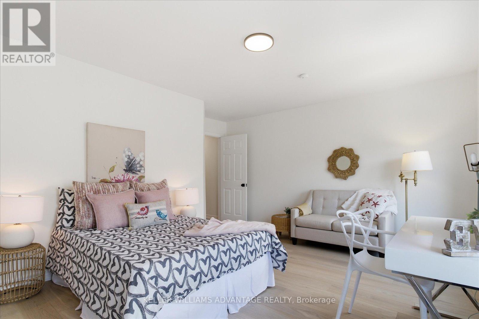 95 Sarah Ashbridge Avenue, Toronto, Ontario  M4L 3Y1 - Photo 22 - E13128732
