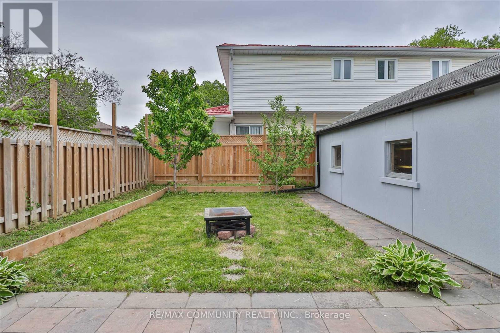33 Windsor Avenue, Ajax, Ontario  L1S 2B1 - Photo 34 - E13128832