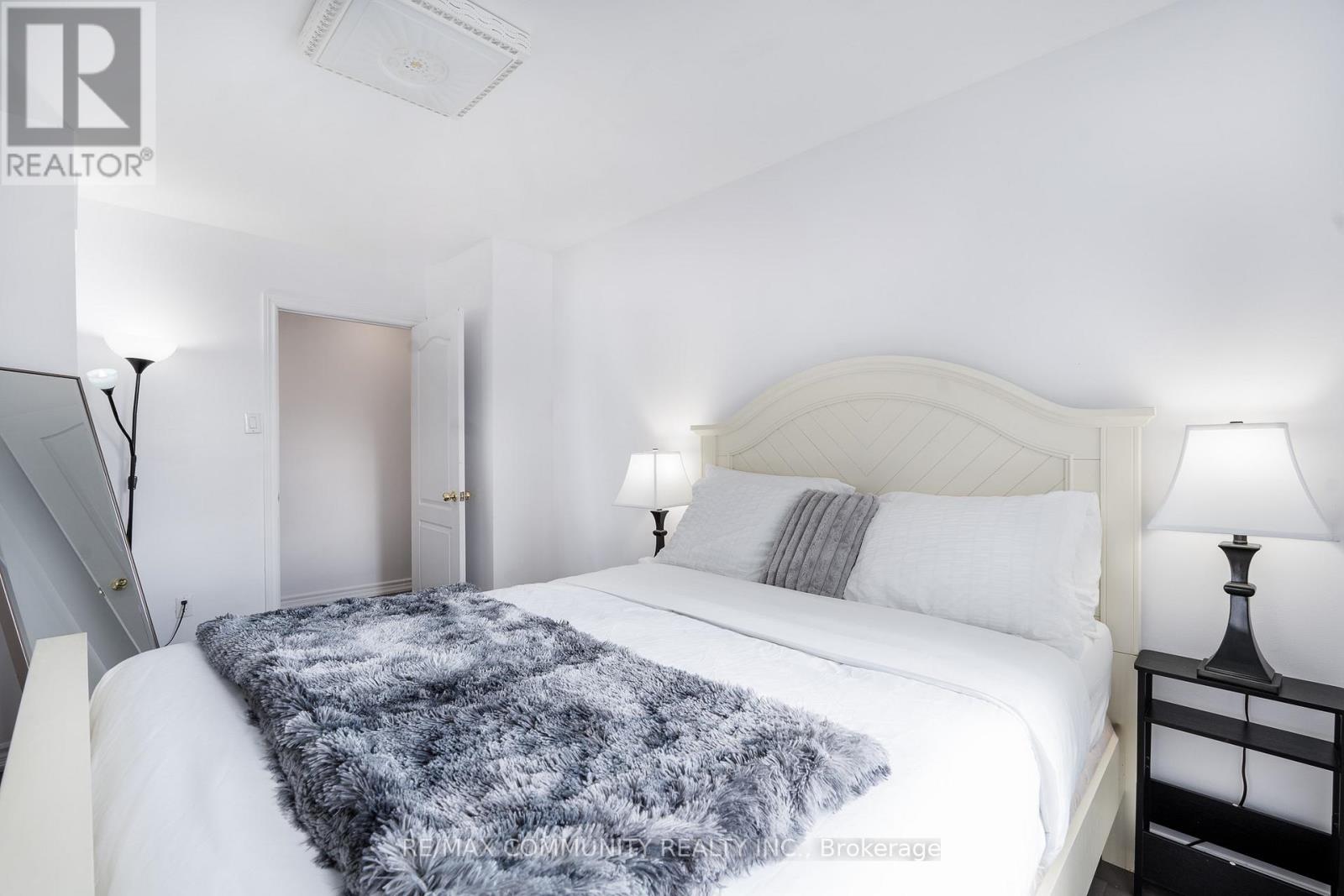 33 Windsor Avenue, Ajax, Ontario  L1S 2B1 - Photo 11 - E13128890