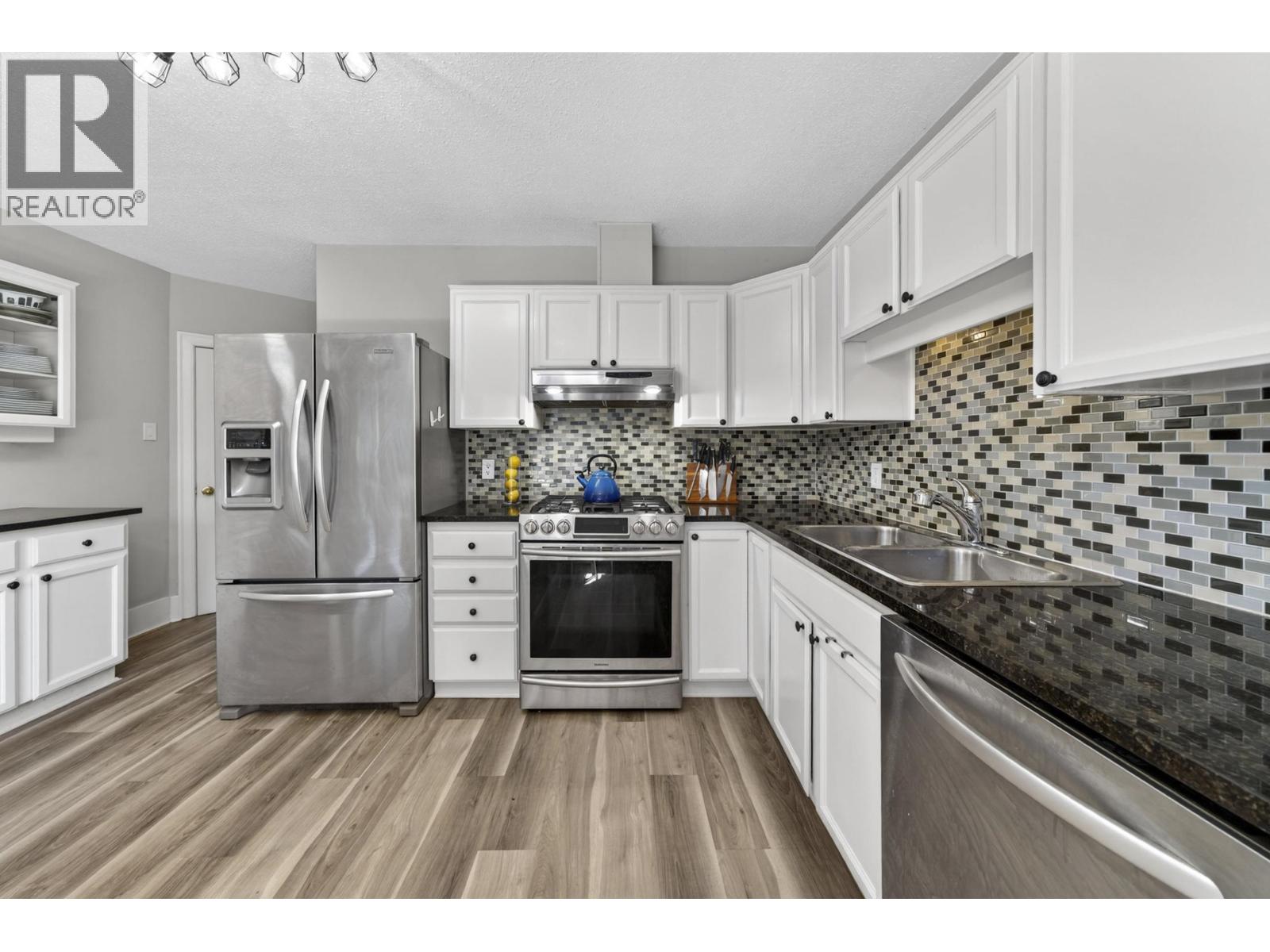 834 Fourth Street, New Westminster, British Columbia  V3L 2W6 - Photo 6 - R3123532