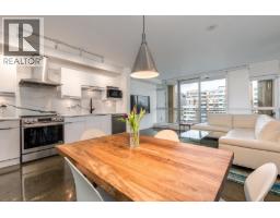 714 221 UNION STREET, Vancouver, British Columbia