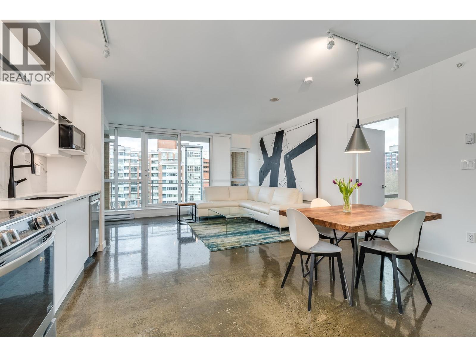 714 221 Union Street, Vancouver, British Columbia  V6A 0B4 - Photo 3 - R3101083
