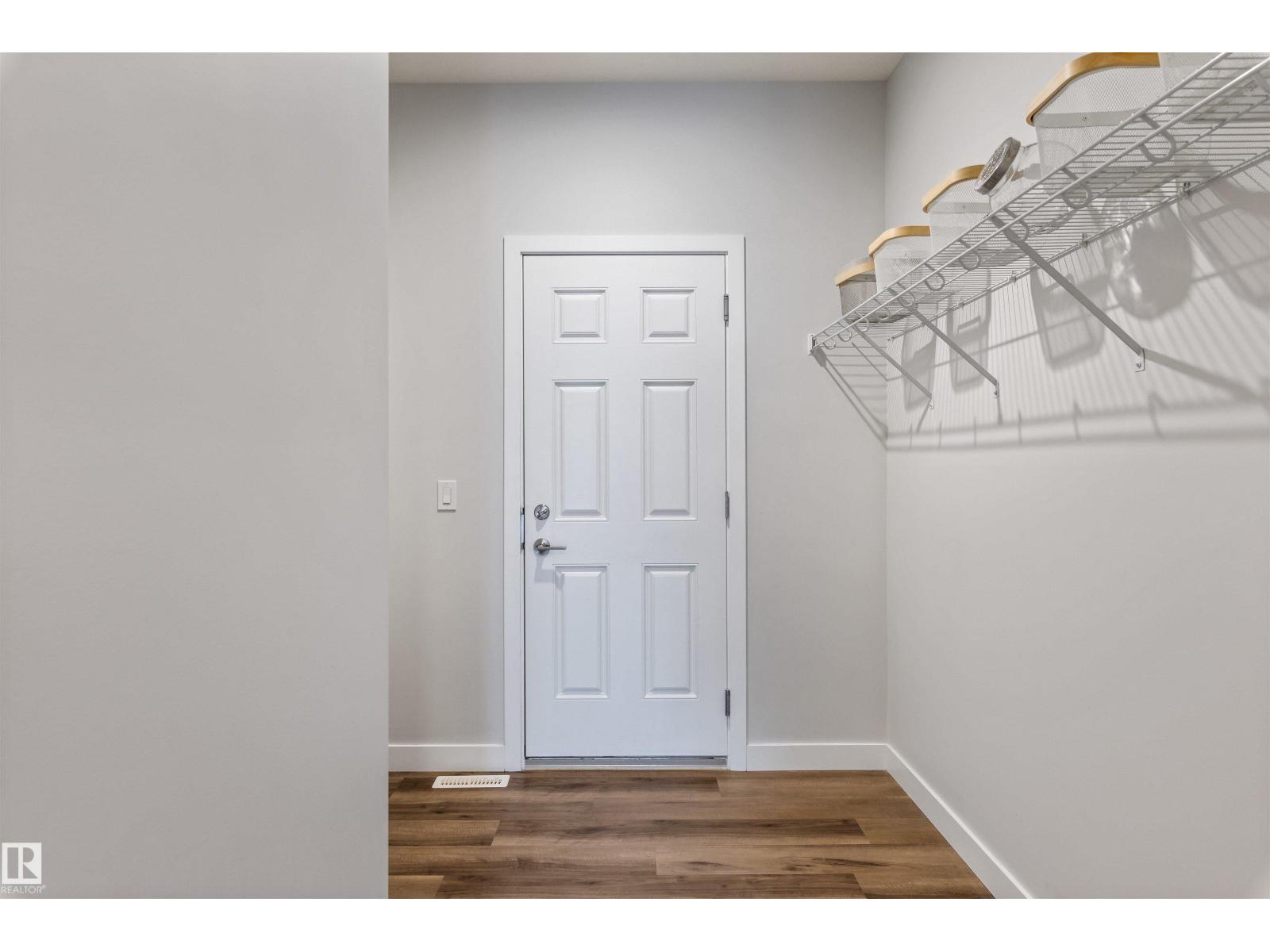 4853 Kinney Rd Sw, Edmonton, Alberta  T6W 5G3 - Photo 8 - E4487680
