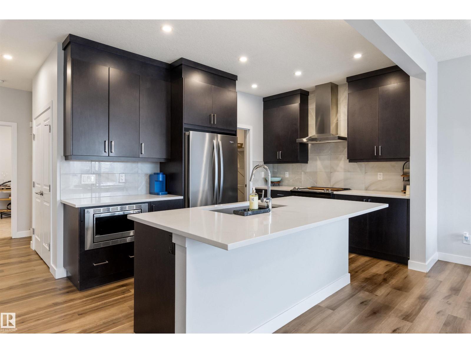 4853 Kinney Rd Sw, Edmonton, Alberta  T6W 5G3 - Photo 9 - E4487680