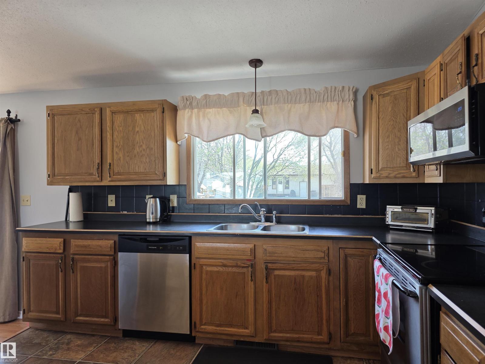 4029 55 Av, Drayton Valley, Alberta  T7A 1B2 - Photo 5 - E4487682