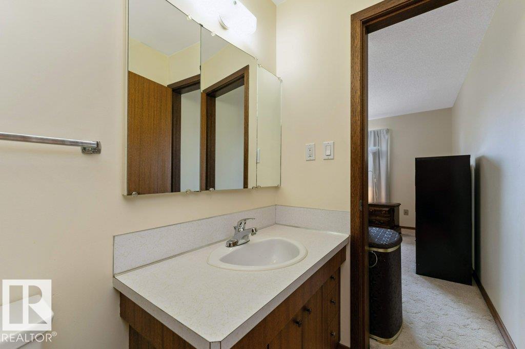 6719 31a Av Nw, Edmonton, Alberta  T6K 1M4 - Photo 23 - E4487687
