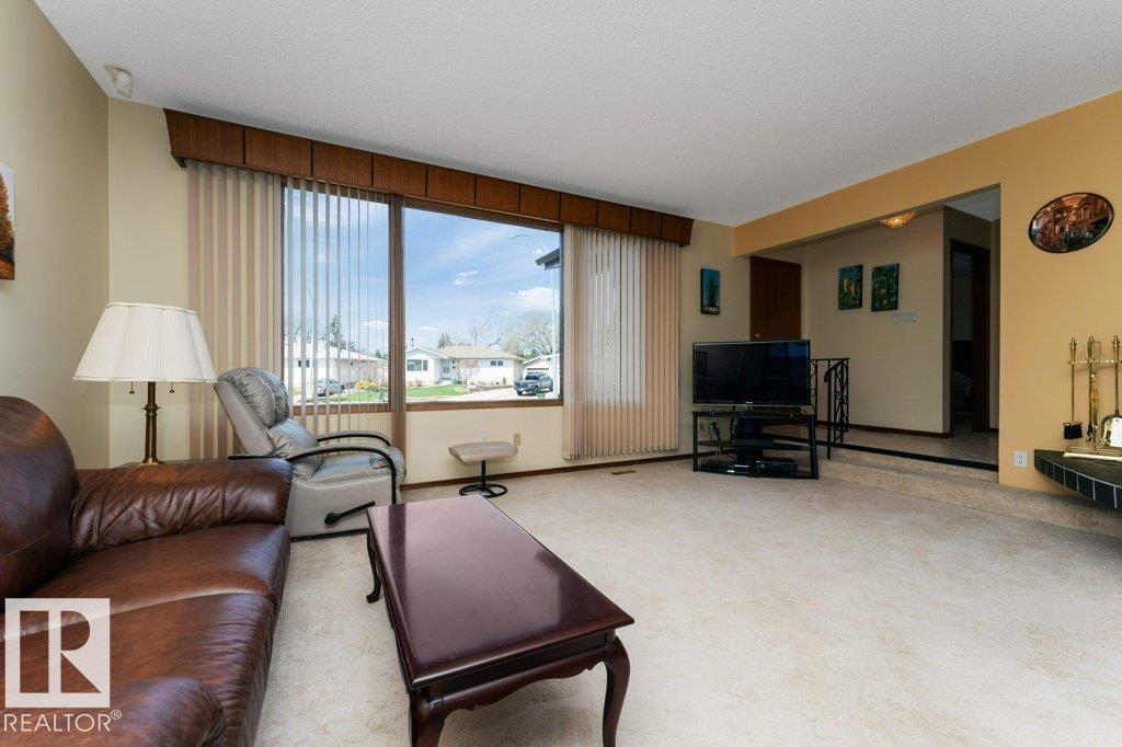 6719 31a Av Nw, Edmonton, Alberta  T6K 1M4 - Photo 7 - E4487687