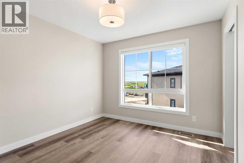 72, 285 Chelsea Court, Chestermere, Alberta  T1X 2W7 - Photo 20 - A2306065