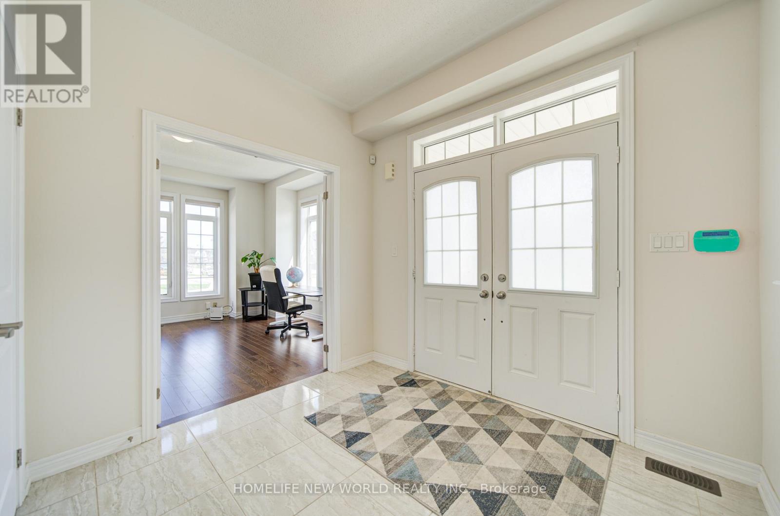 1 Stilton Avenue, Vaughan, Ontario  L4H 5B9 - Photo 3 - N13128640