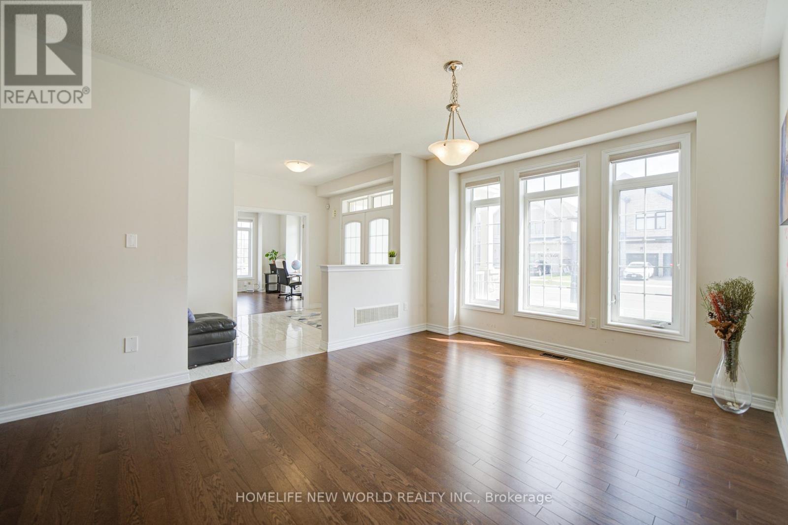 1 Stilton Avenue, Vaughan, Ontario  L4H 5B9 - Photo 6 - N13128640