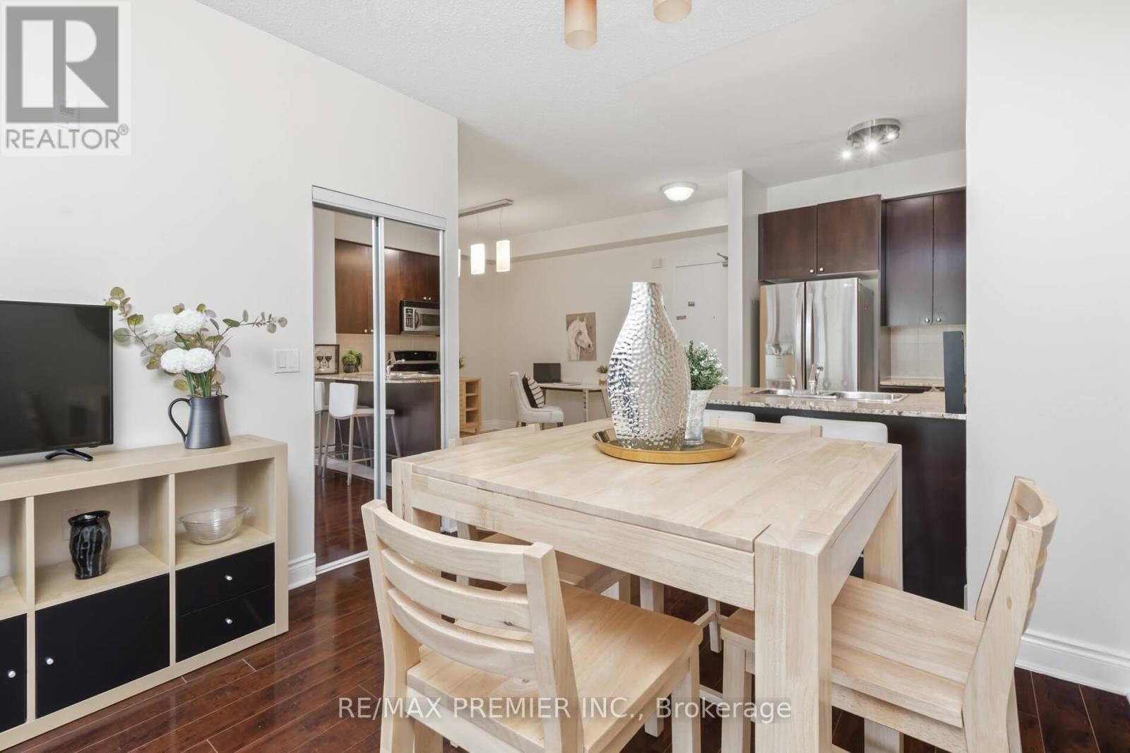 330 - 8201 Islington Avenue, Vaughan, Ontario  L4L 9S6 - Photo 12 - N13128792