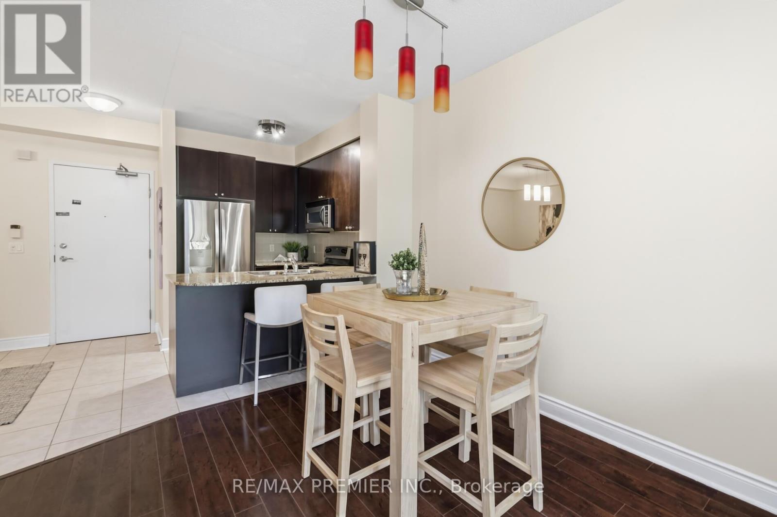 330 - 8201 Islington Avenue, Vaughan, Ontario  L4L 9S6 - Photo 13 - N13128792