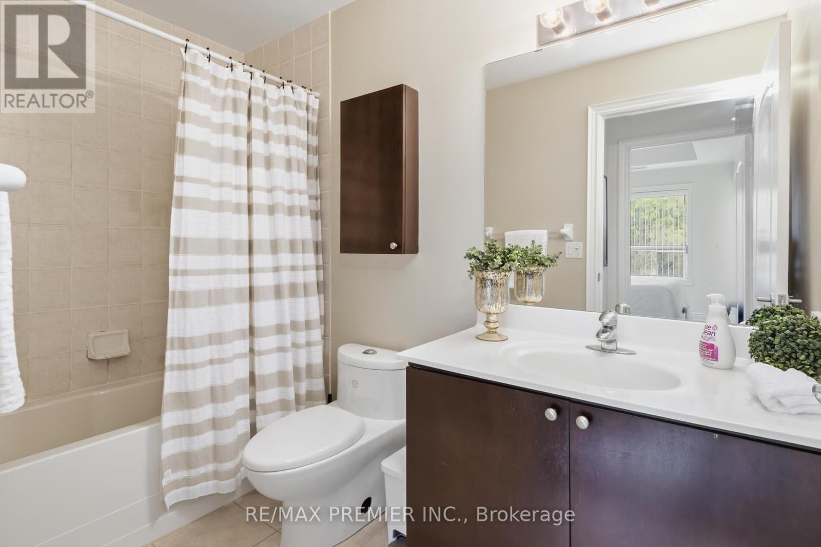 330 - 8201 Islington Avenue, Vaughan, Ontario  L4L 9S6 - Photo 21 - N13128792