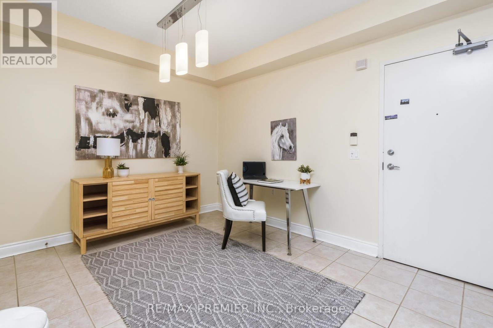 330 - 8201 Islington Avenue, Vaughan, Ontario  L4L 9S6 - Photo 4 - N13128792