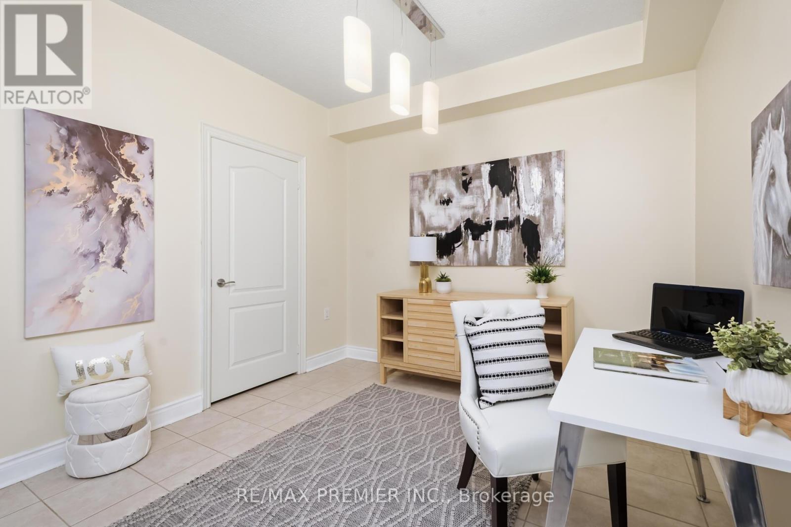 330 - 8201 Islington Avenue, Vaughan, Ontario  L4L 9S6 - Photo 5 - N13128792