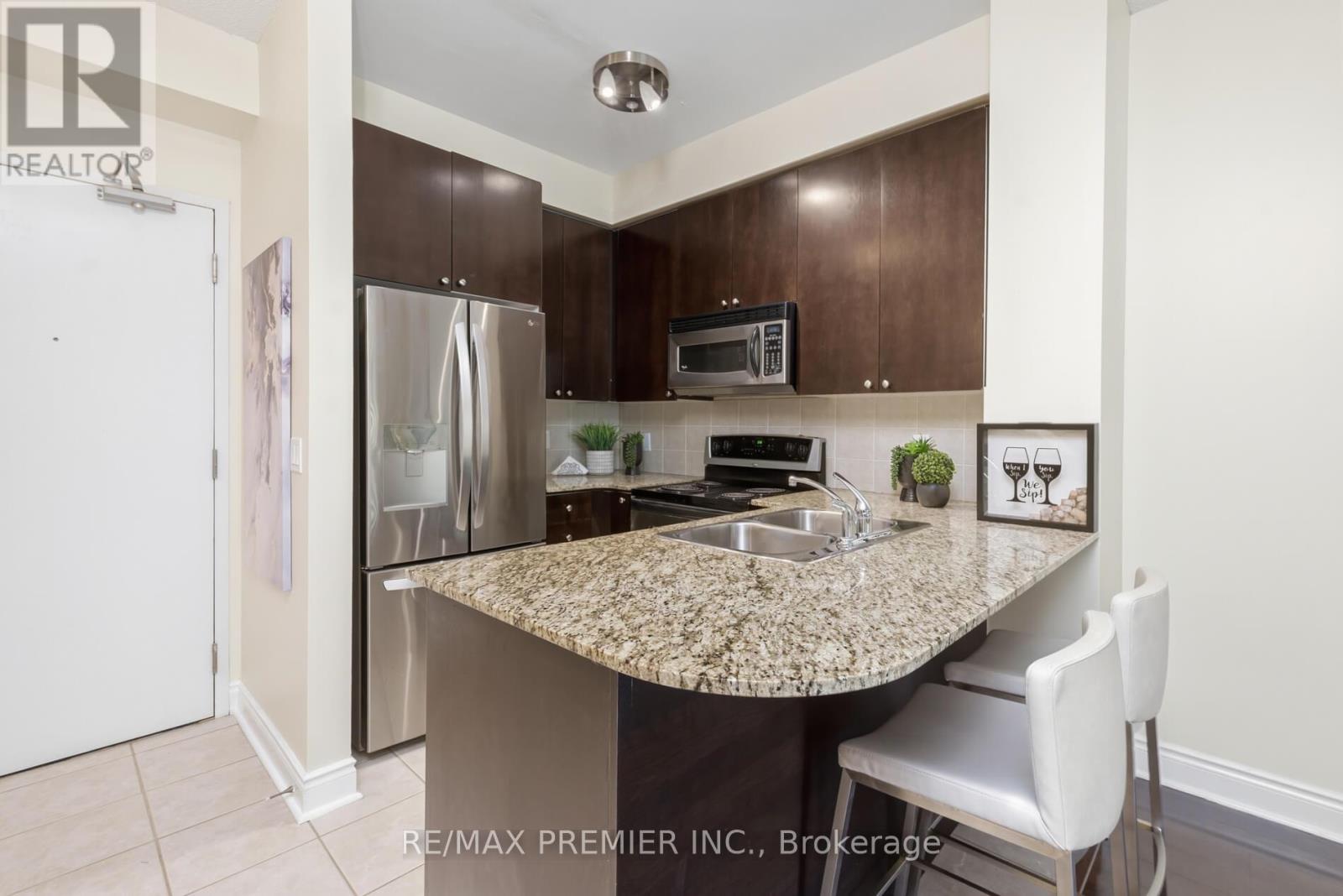 330 - 8201 Islington Avenue, Vaughan, Ontario  L4L 9S6 - Photo 8 - N13128792