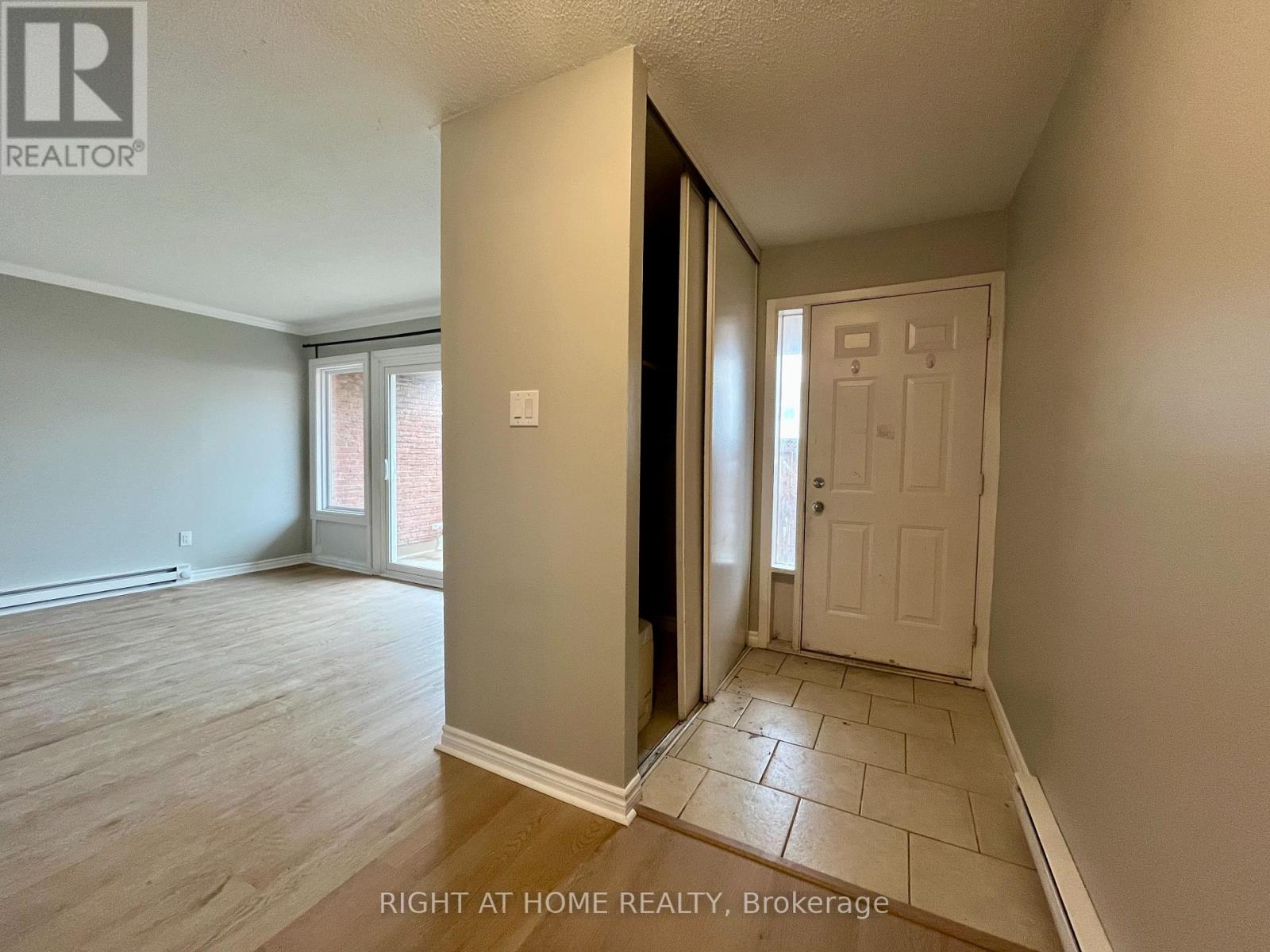 129 Milestone Crescent, Aurora, Ontario  L4G 3M2 - Photo 3 - N13128820