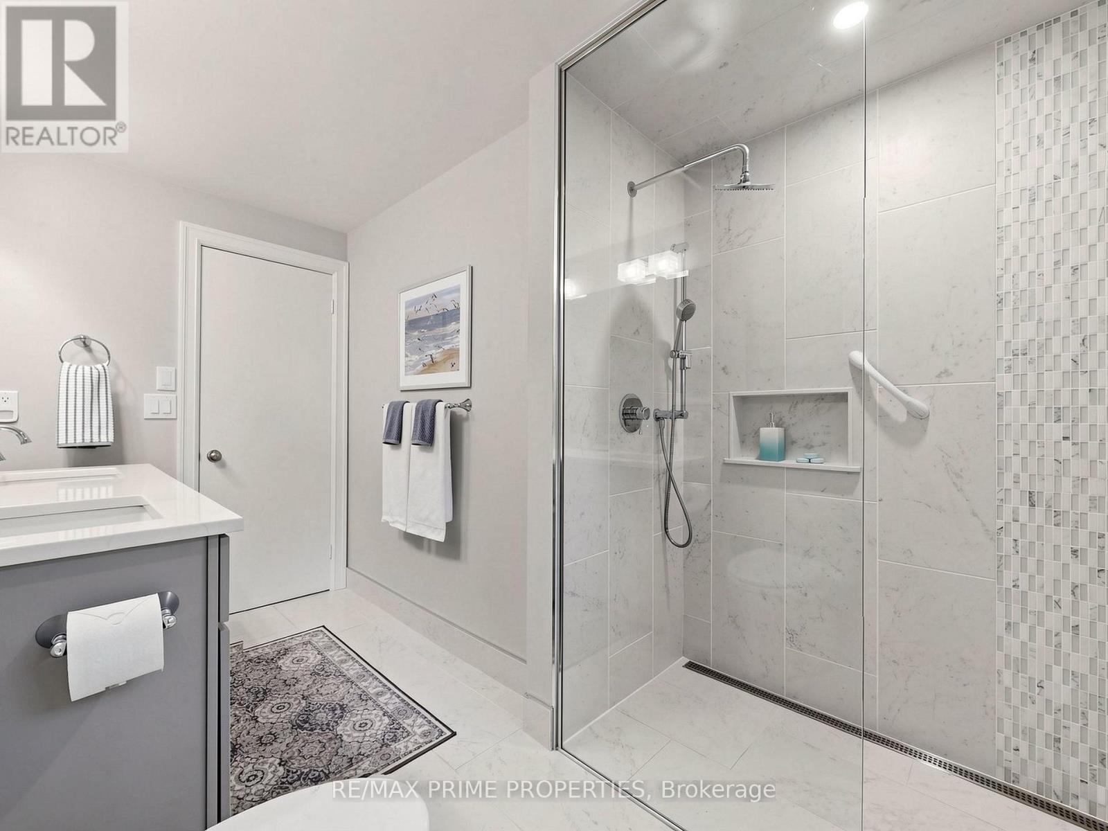 63 Walkerton Drive, Markham, Ontario  L3P 1H9 - Photo 28 - N13128844