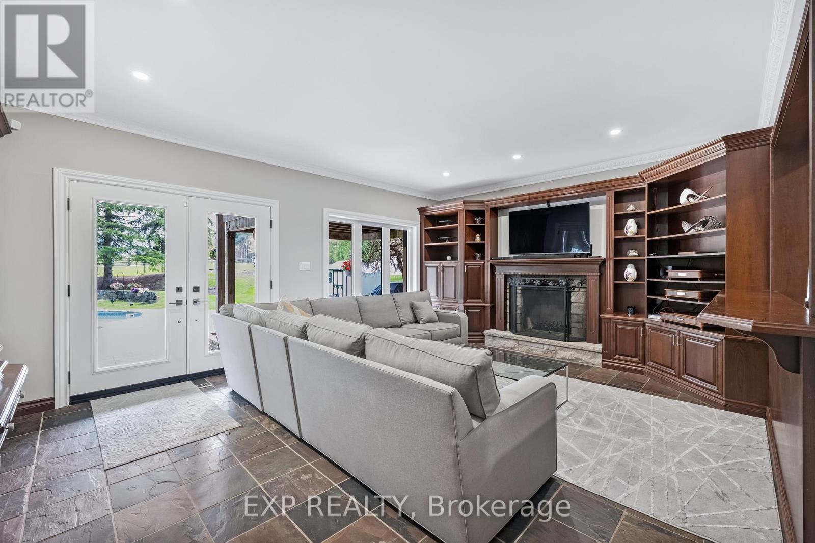 15 Jarvis Avenue, Aurora, Ontario  L4G 6W8 - Photo 12 - N13128866