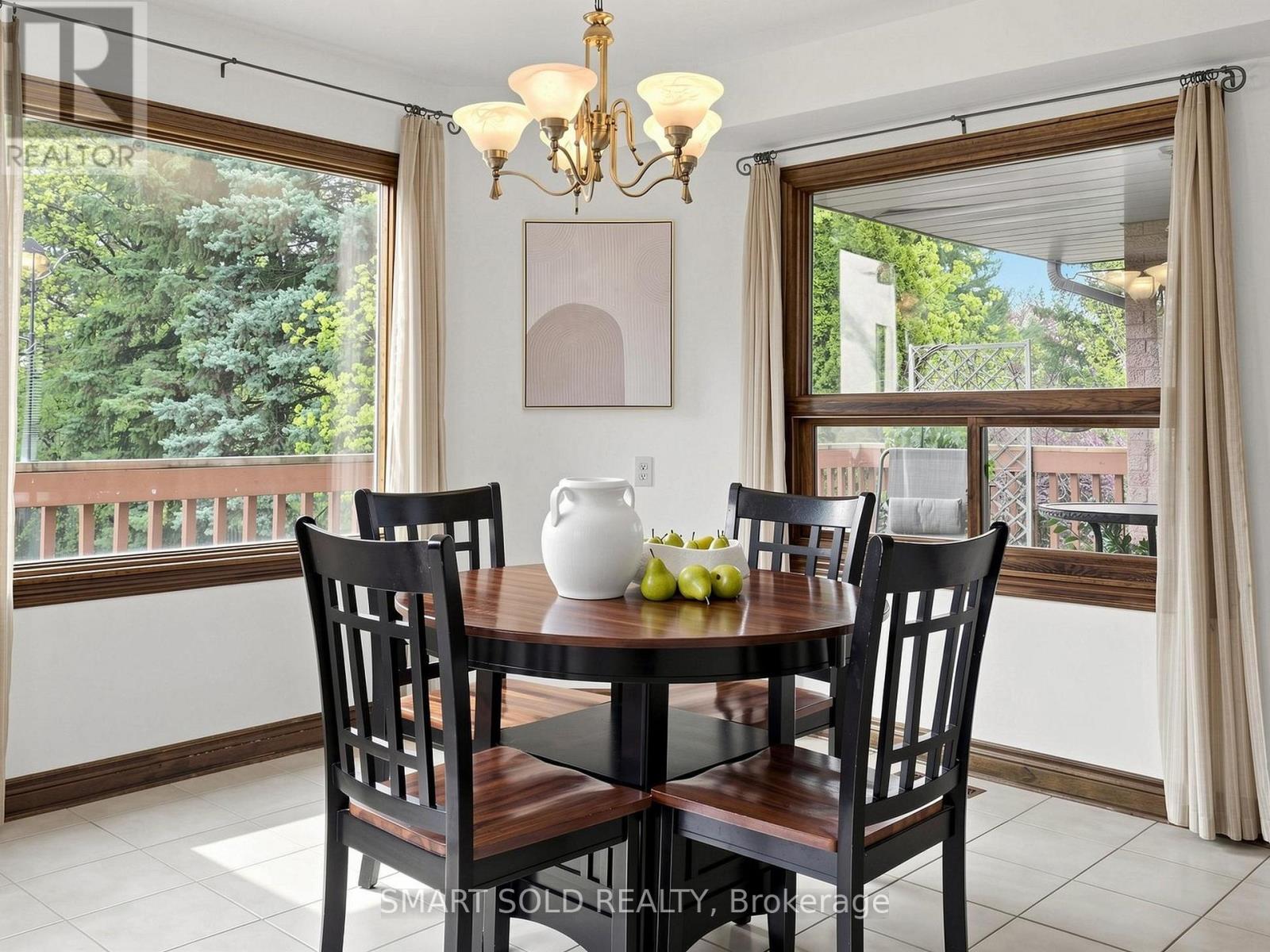 14 Marchwood Crescent, Richmond Hill, Ontario  L4C 8M7 - Photo 13 - N13120210