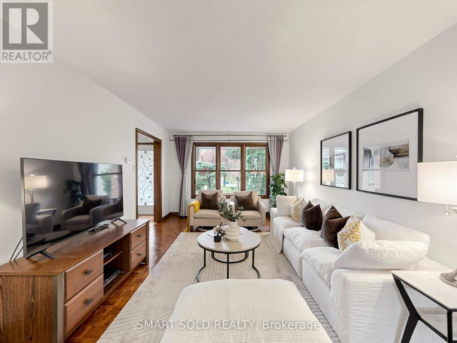 14 Marchwood Crescent, Richmond Hill, Ontario  L4C 8M7 - Photo 3 - N13120210