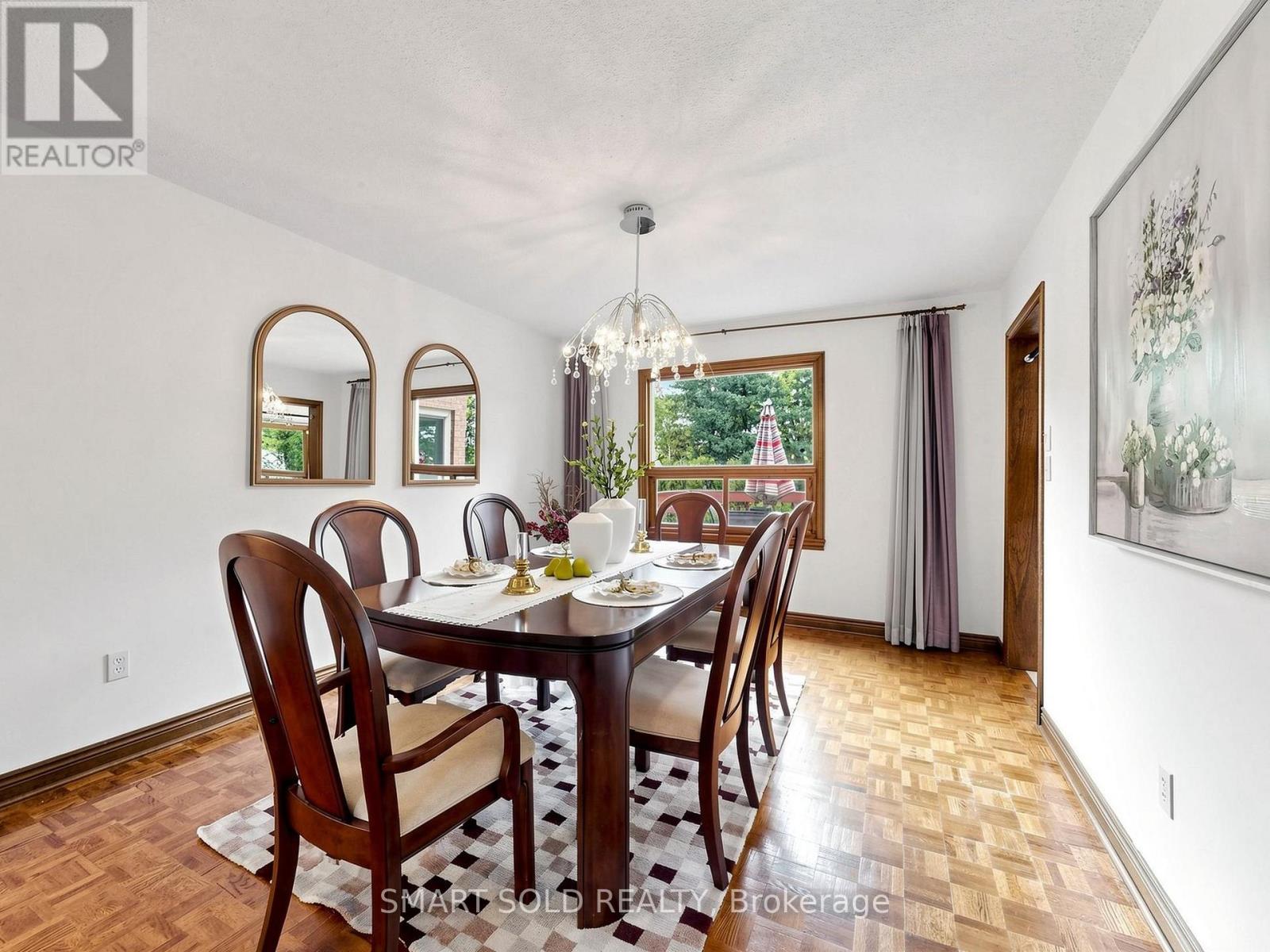 14 Marchwood Crescent, Richmond Hill, Ontario  L4C 8M7 - Photo 5 - N13120210
