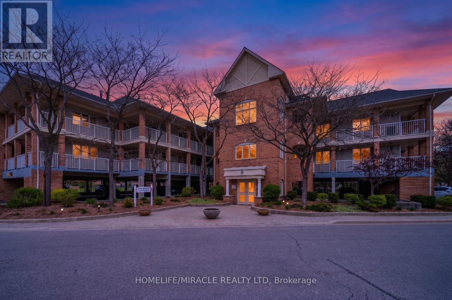 116 - 111 Bristol Road E, Mississauga, Ontario  L4Z 3P6 - Photo 2 - W13127220