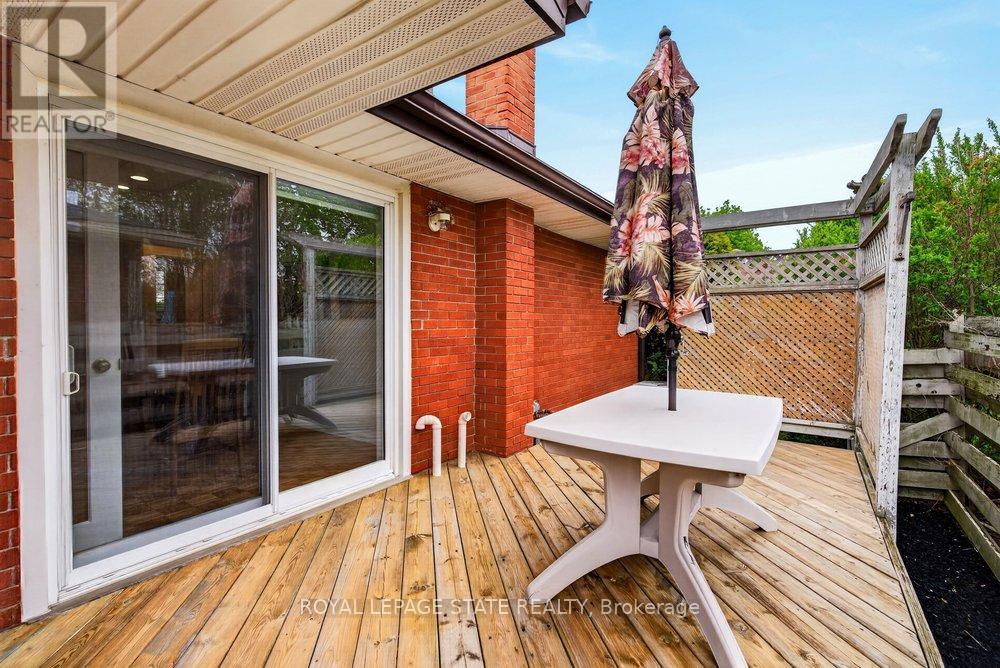 93 Varadi Avenue, Brantford, Ontario  N3R 3N4 - Photo 42 - X13127696