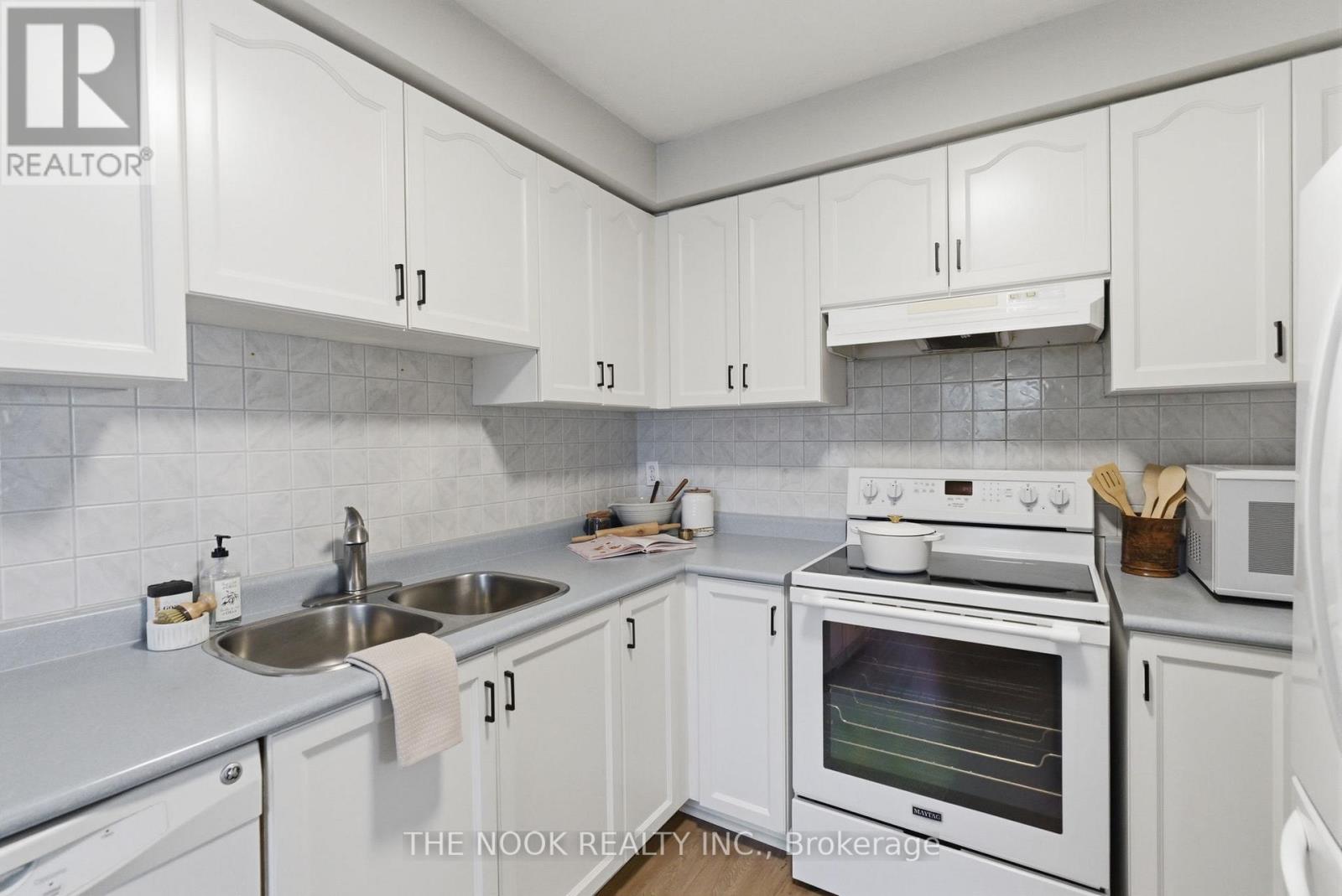 1139 Ridgemount Boulevard, Oshawa, Ontario  L1K 2L1 - Photo 19 - E13128136