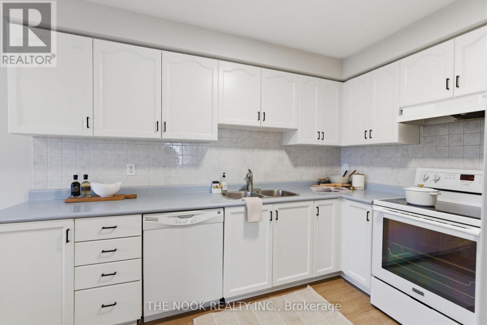 1139 Ridgemount Boulevard, Oshawa, Ontario  L1K 2L1 - Photo 18 - E13128136